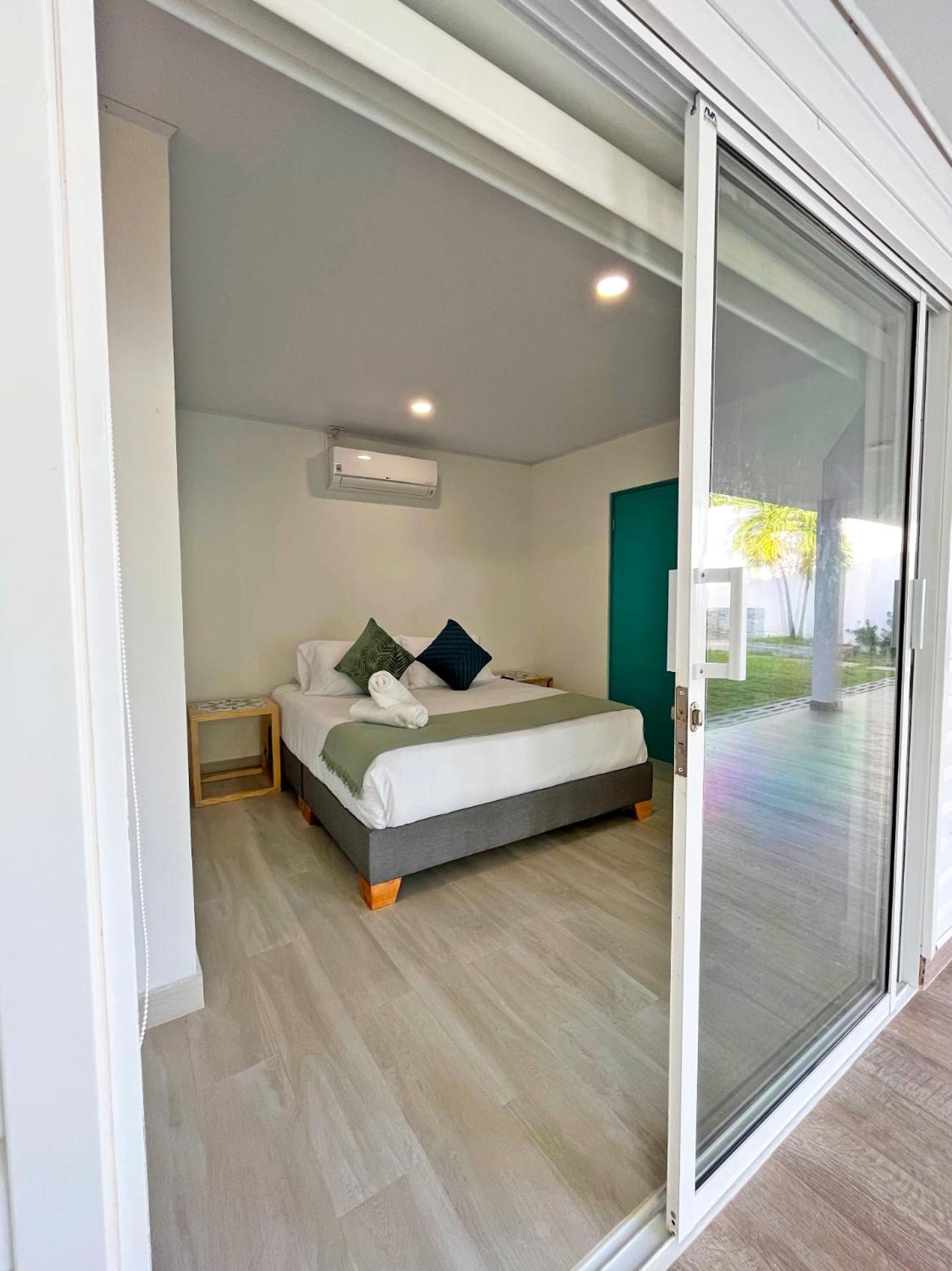 Deluxe Double Room photo 3