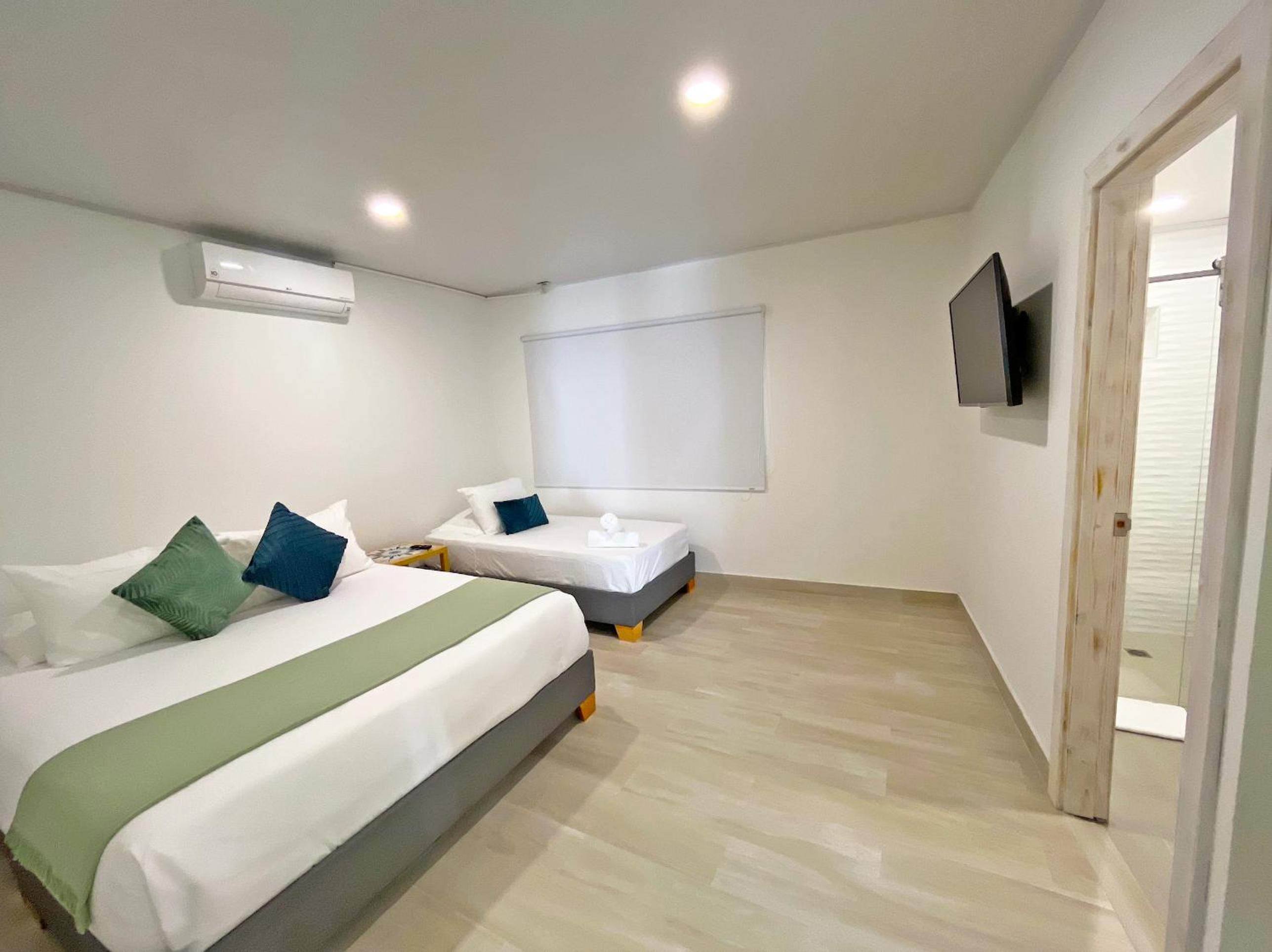 Deluxe Triple Room photo 3