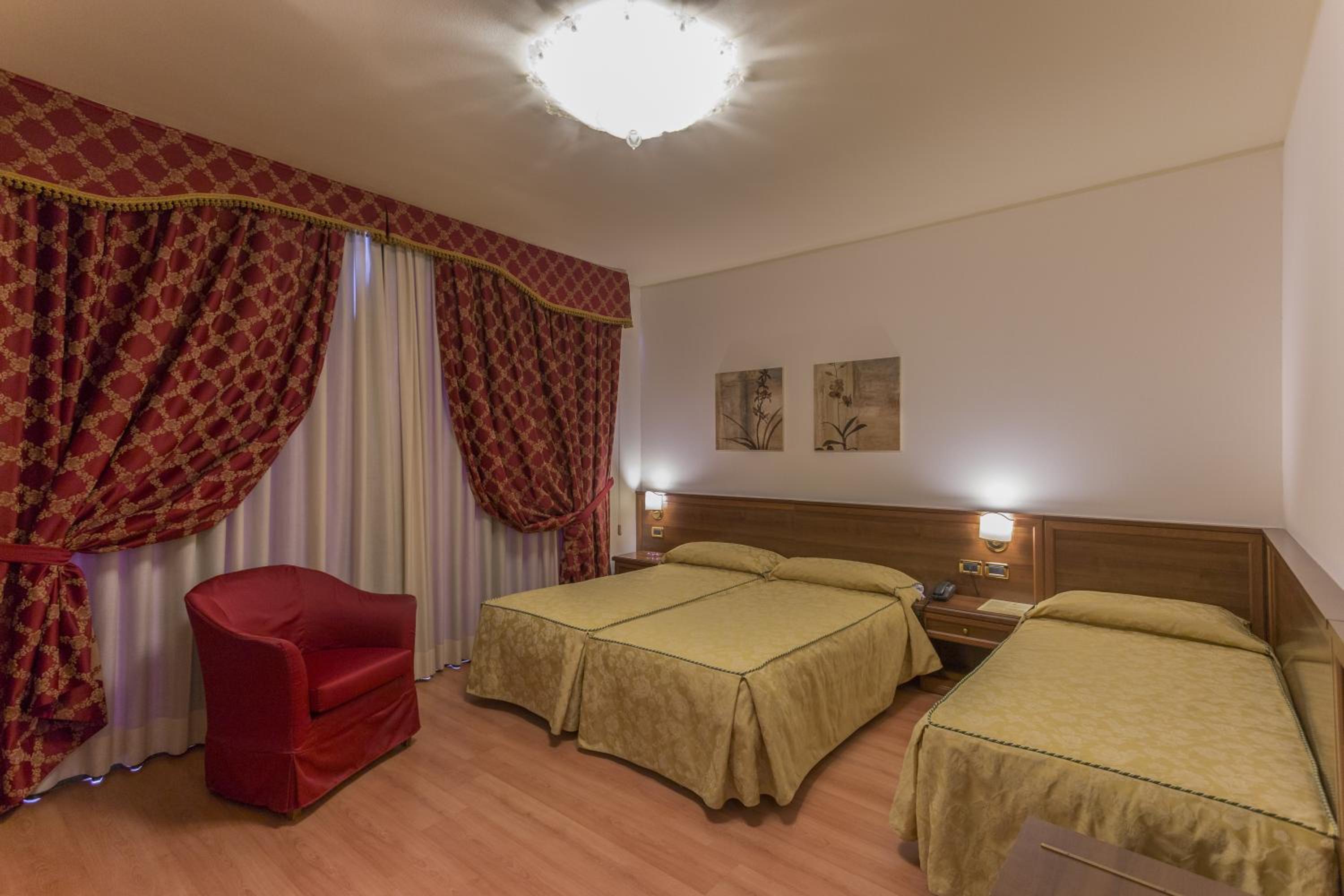 Triple Room - Photo 3