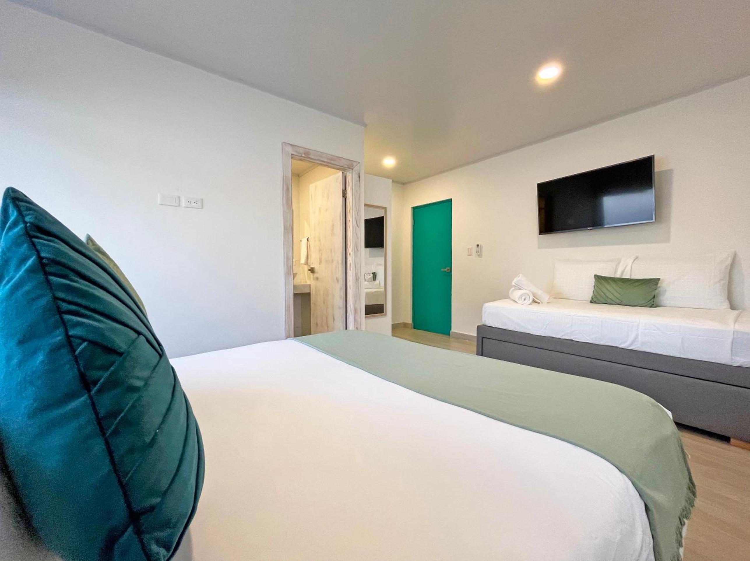 Quadruple Room with Sea View photo 3