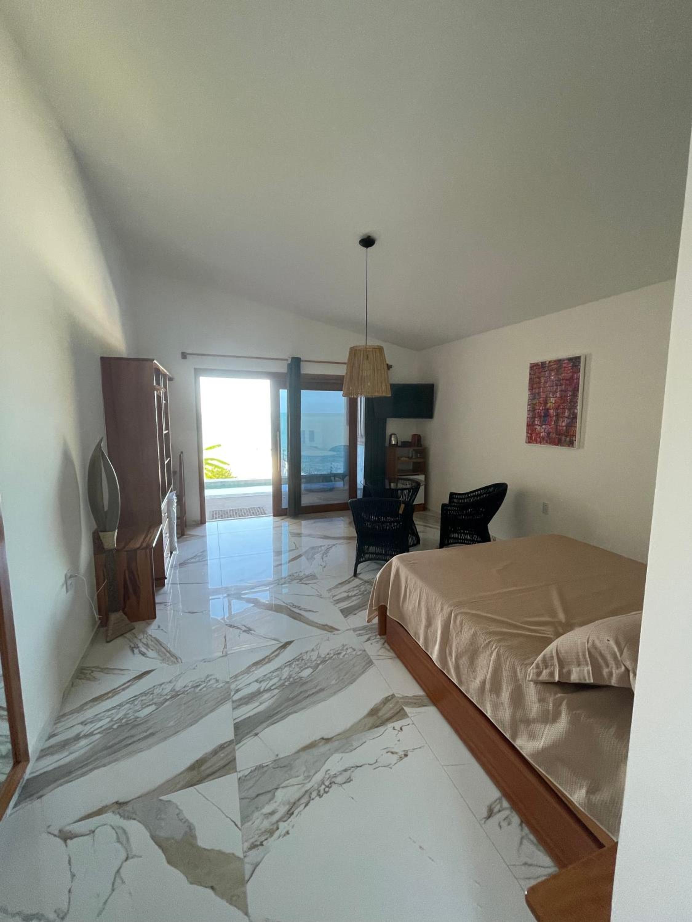 Deluxe Double Room with Balcony and Sea View