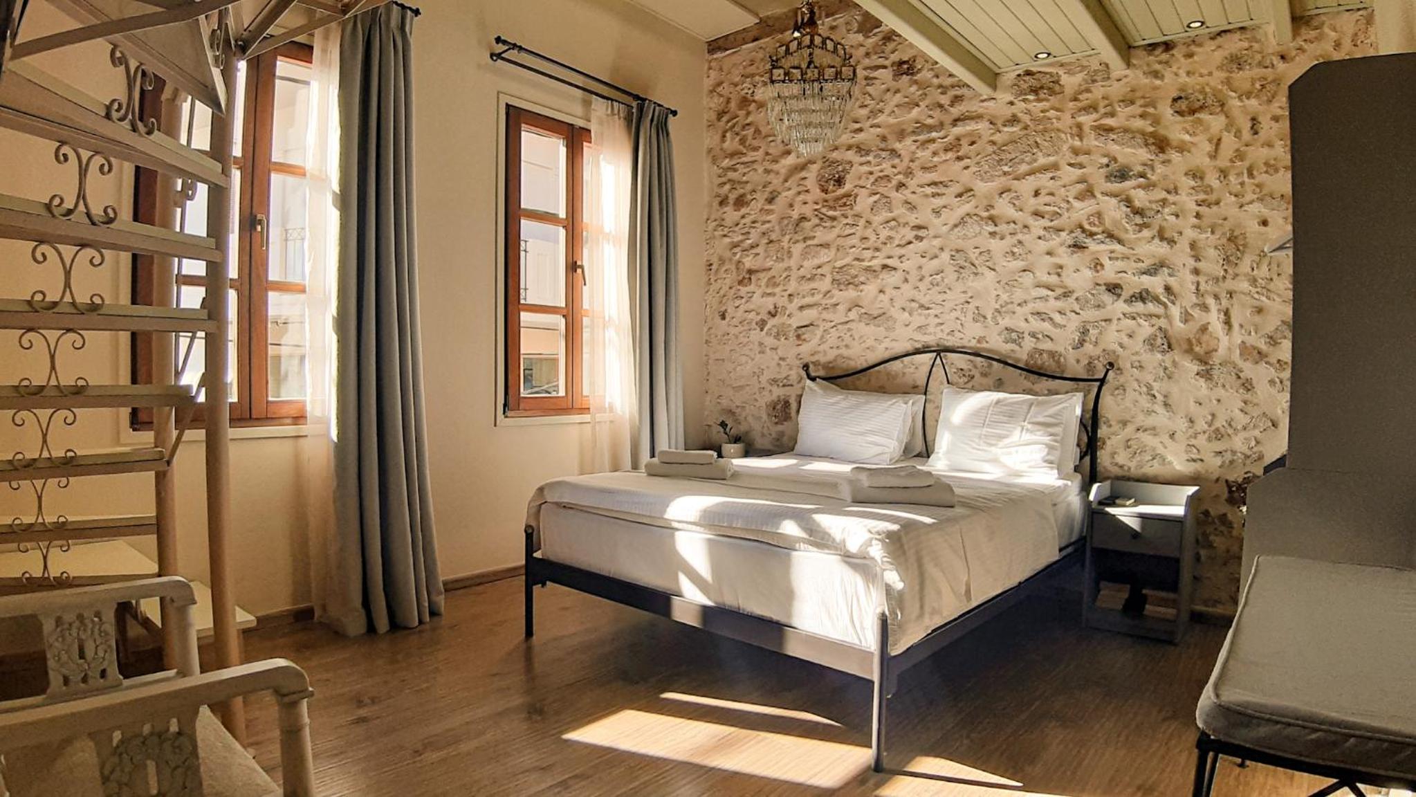 One-Bedroom Suite - Photo 1