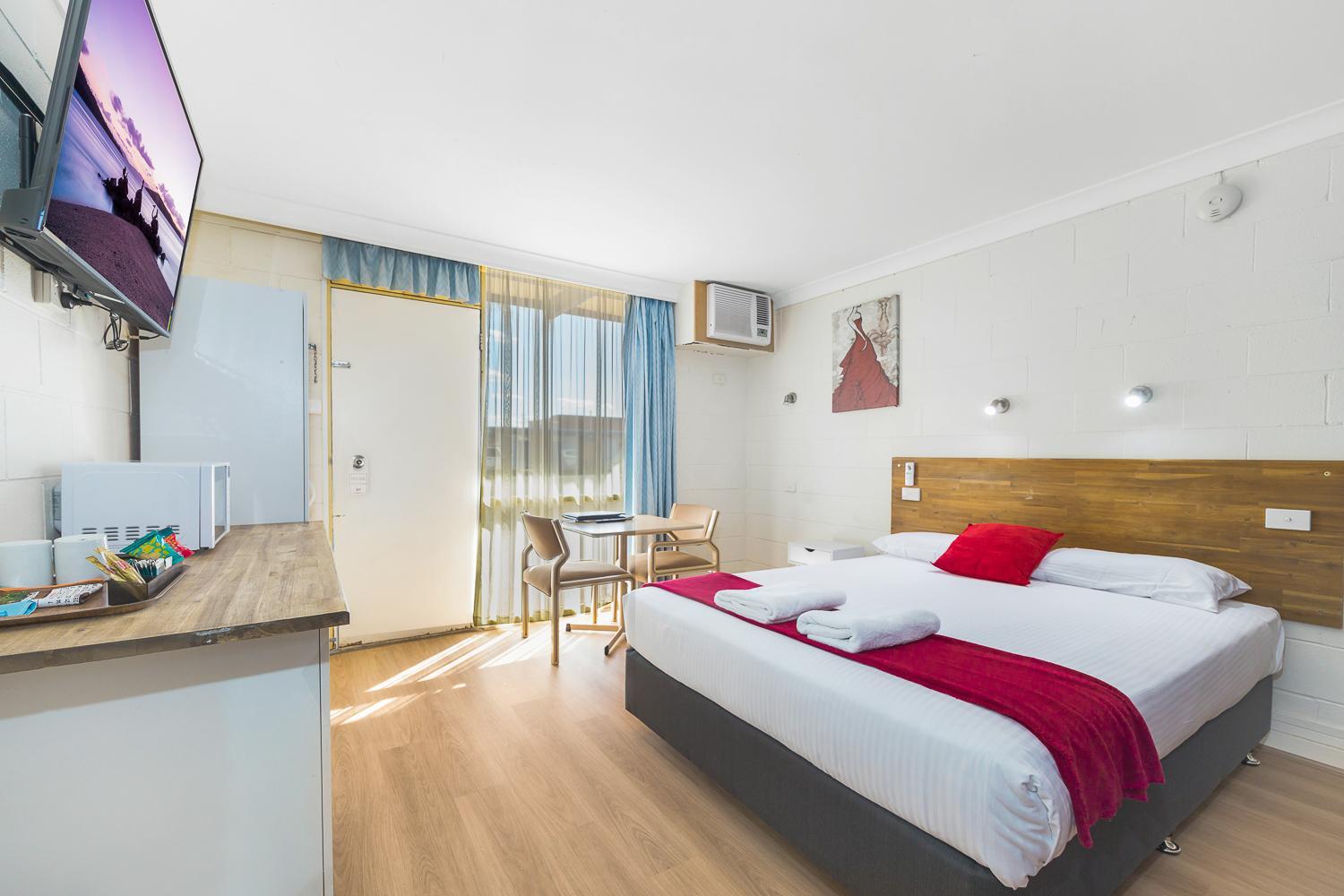 Budget Double Room photo 1