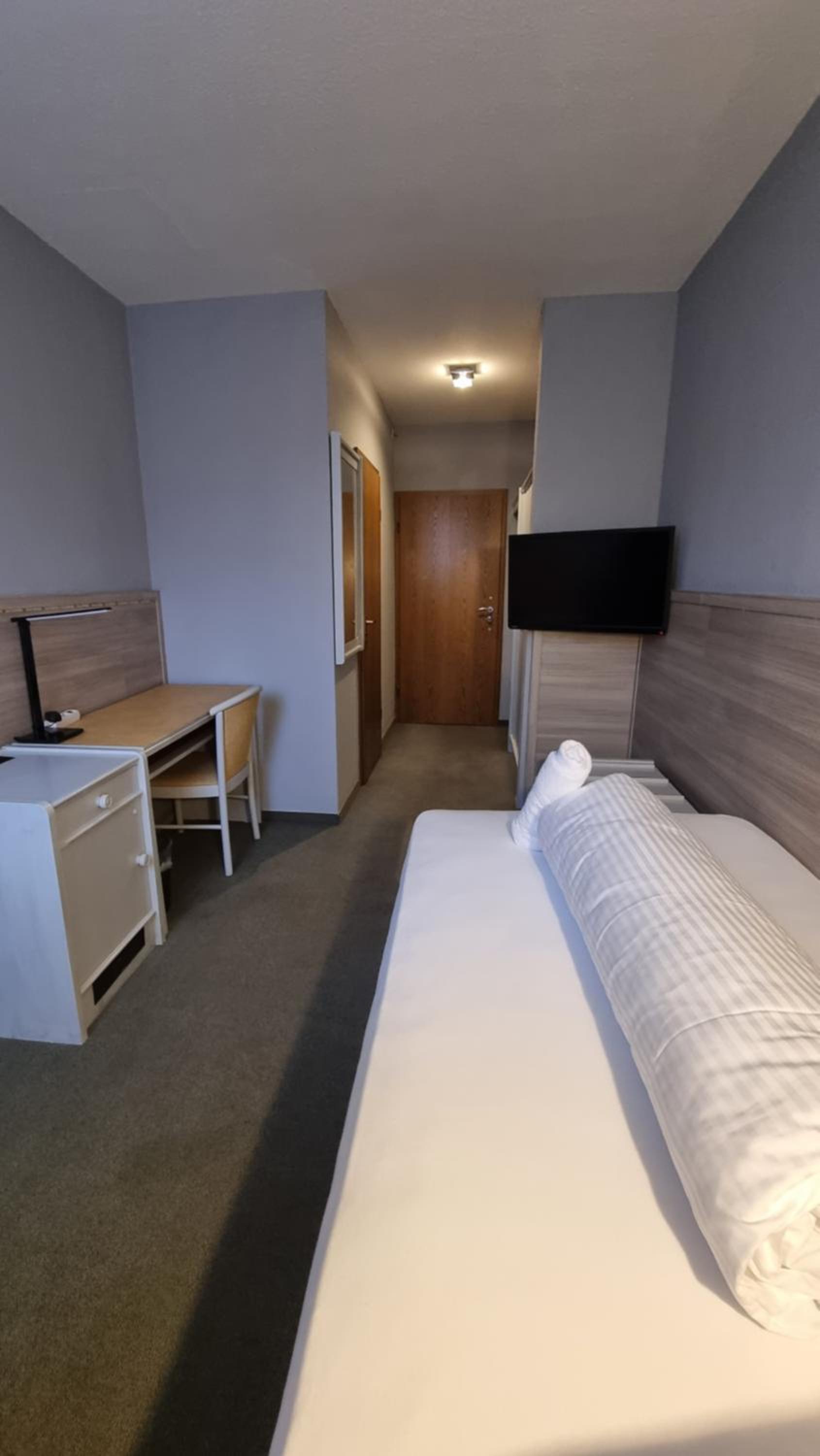 Economy Single Room
