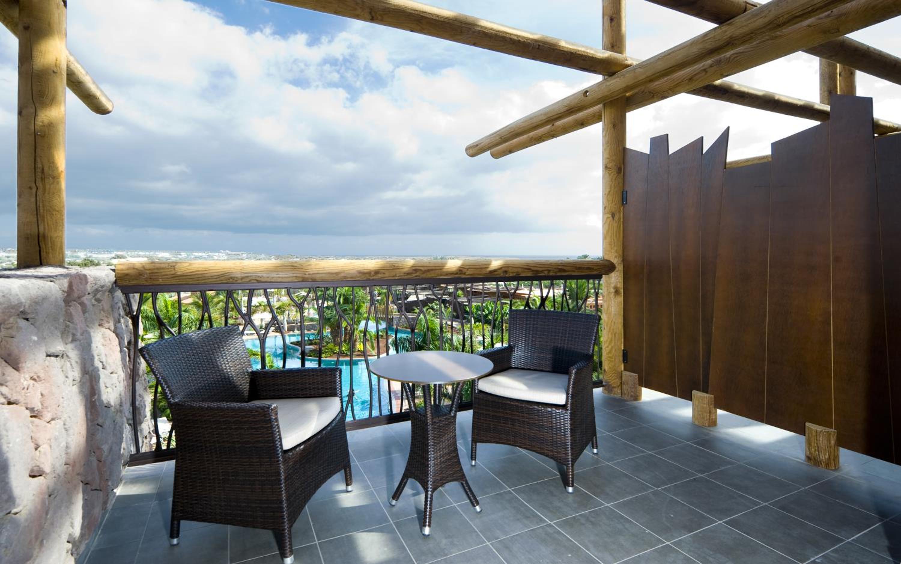 Standard Double Room with View - Photo 3