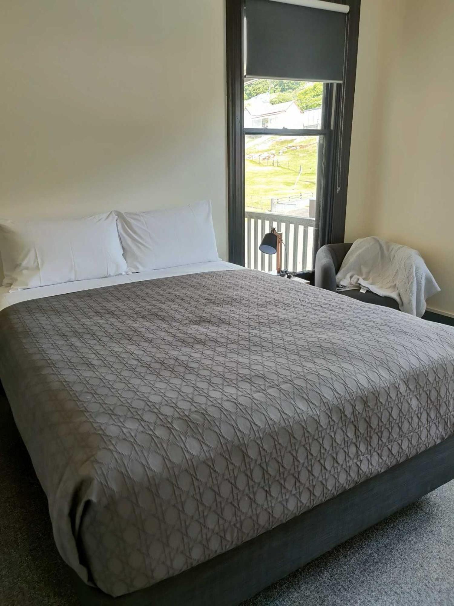 Double Room with Private Bathroom - Photo 1