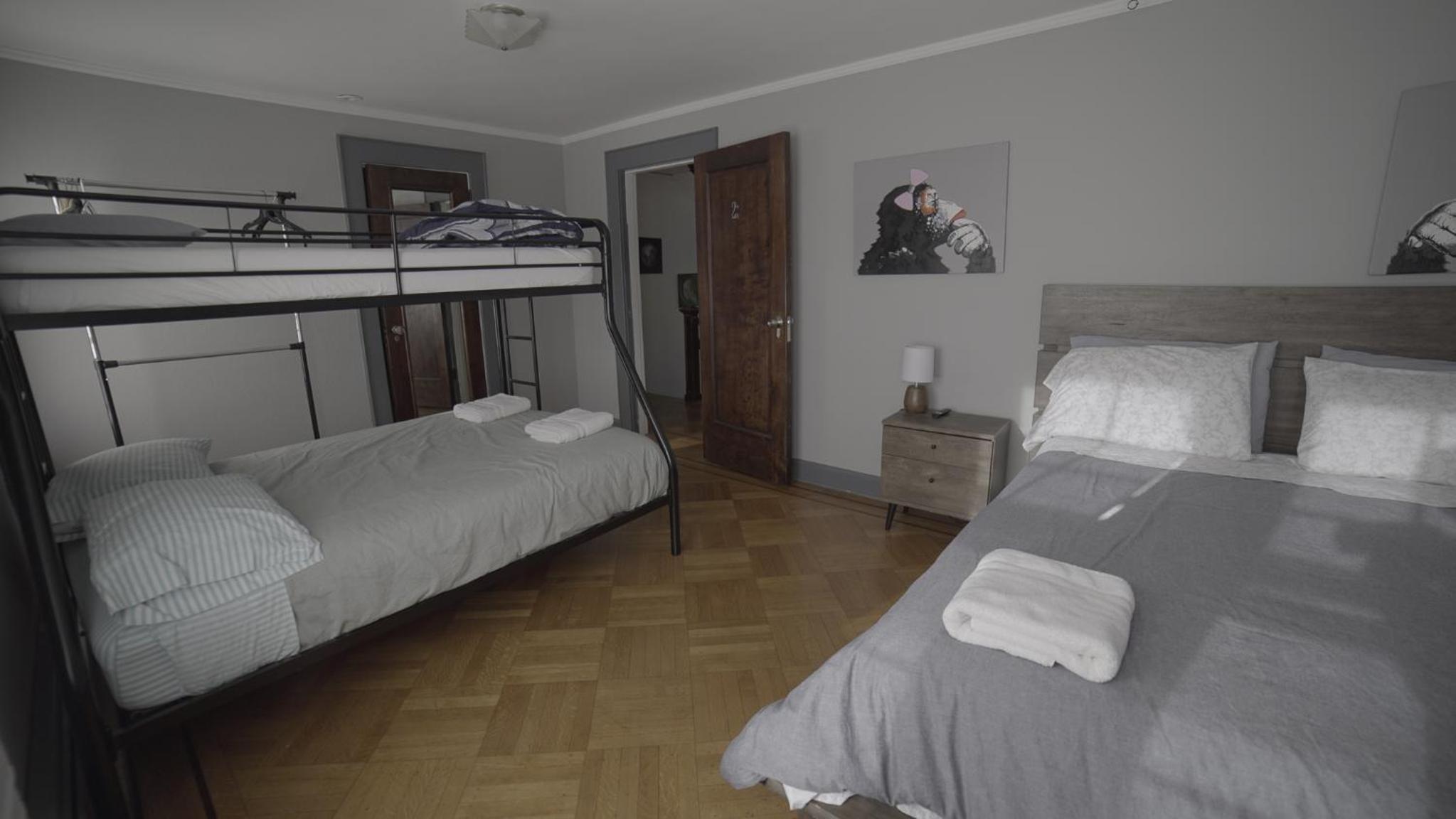 Double Room with Shared Bathroom photo 1