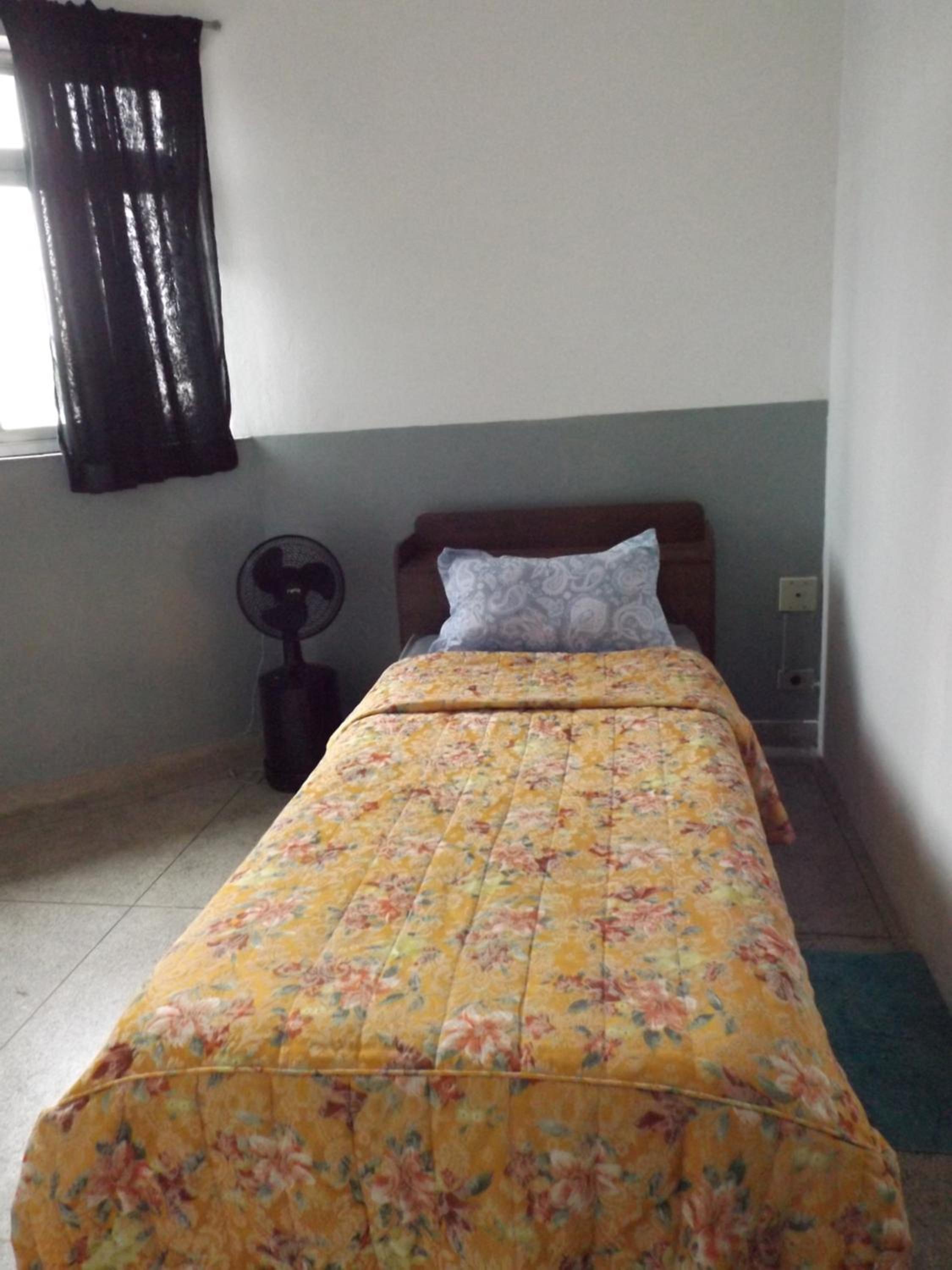 Single Room with Shared Bathroom photo 1