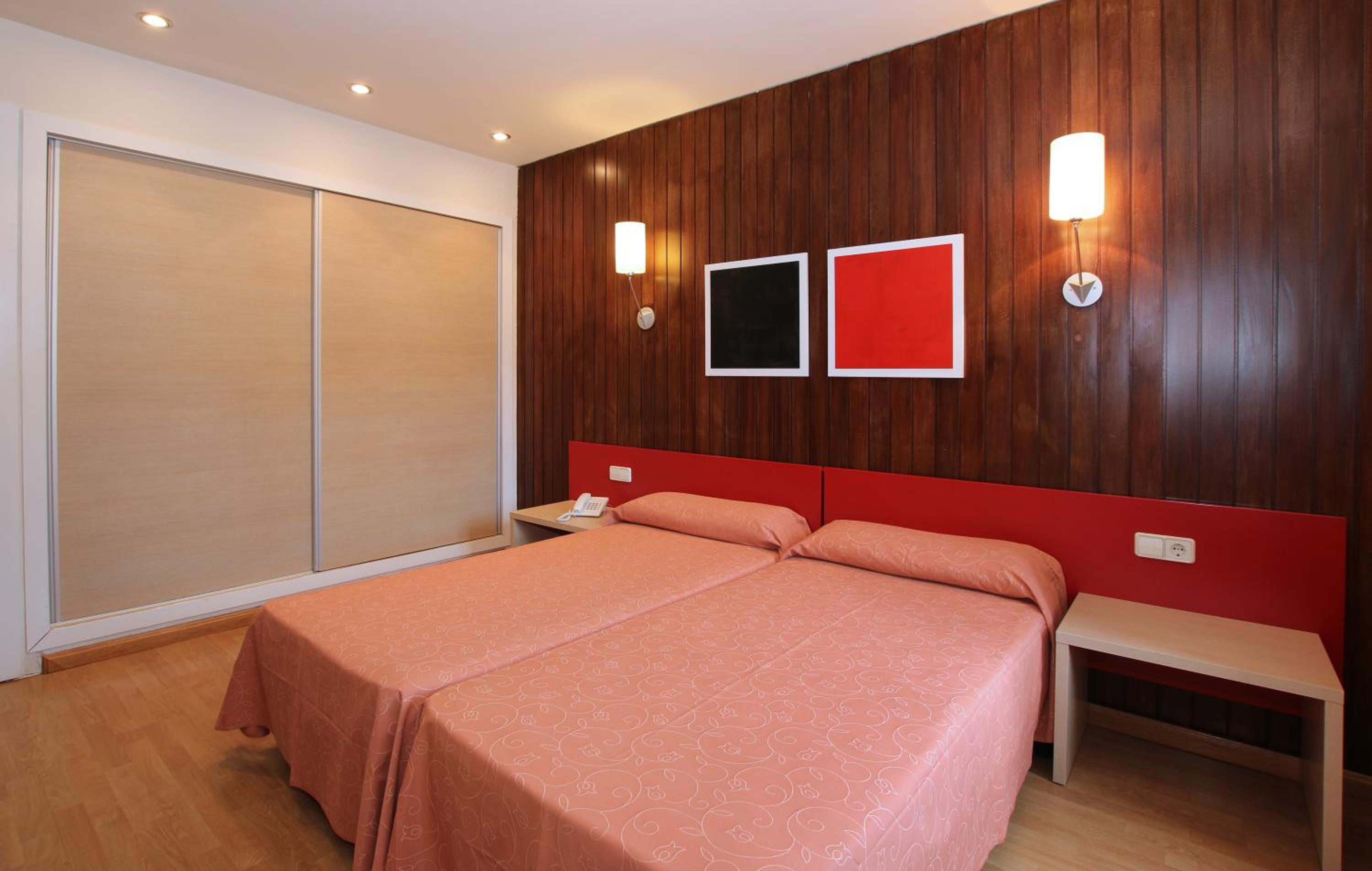 Habitación Doble o con Dos Camas