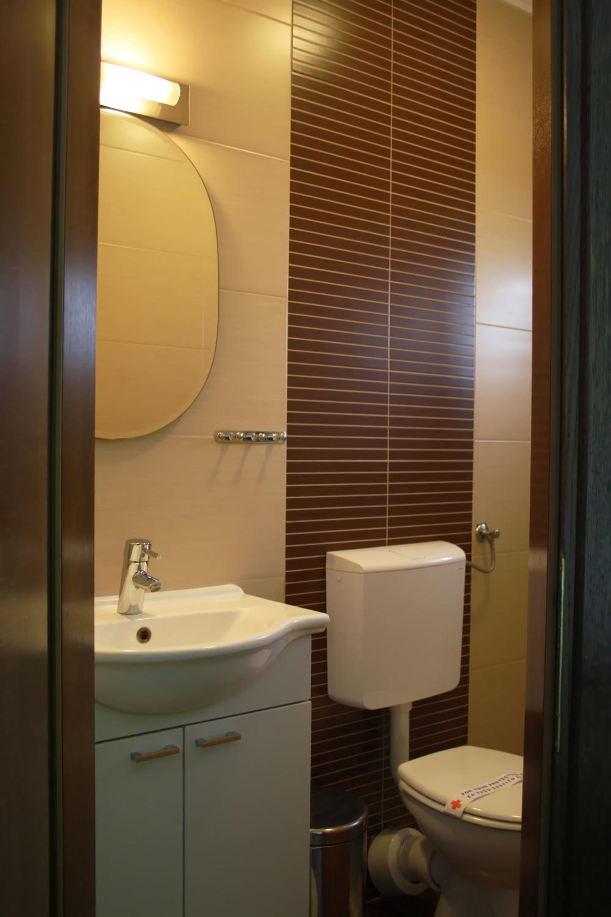 Standard Twin Room - Photo 2