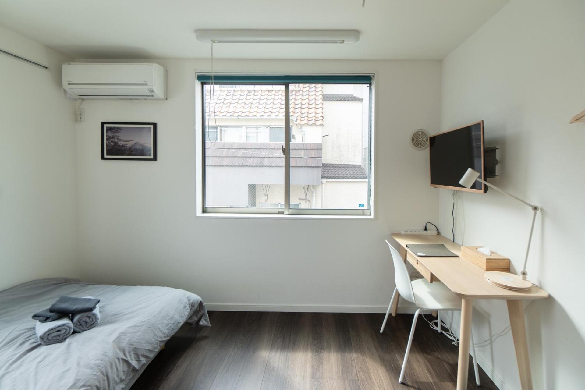 Studio Apartment photo 2