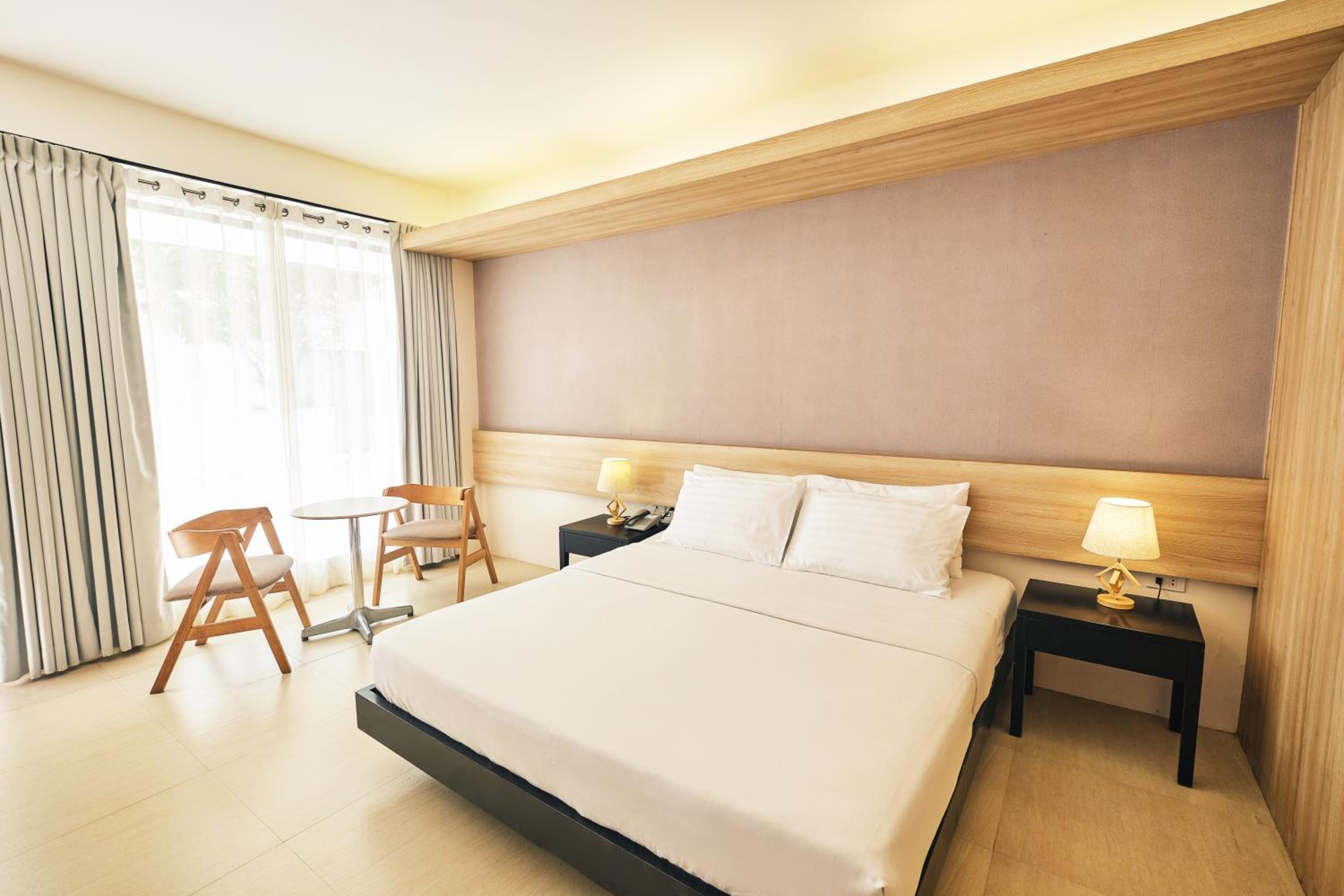 Premier Deluxe King Room photo 1