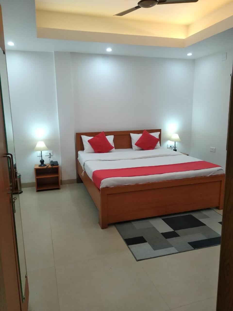 Double Room with Private Bathroom photo 1