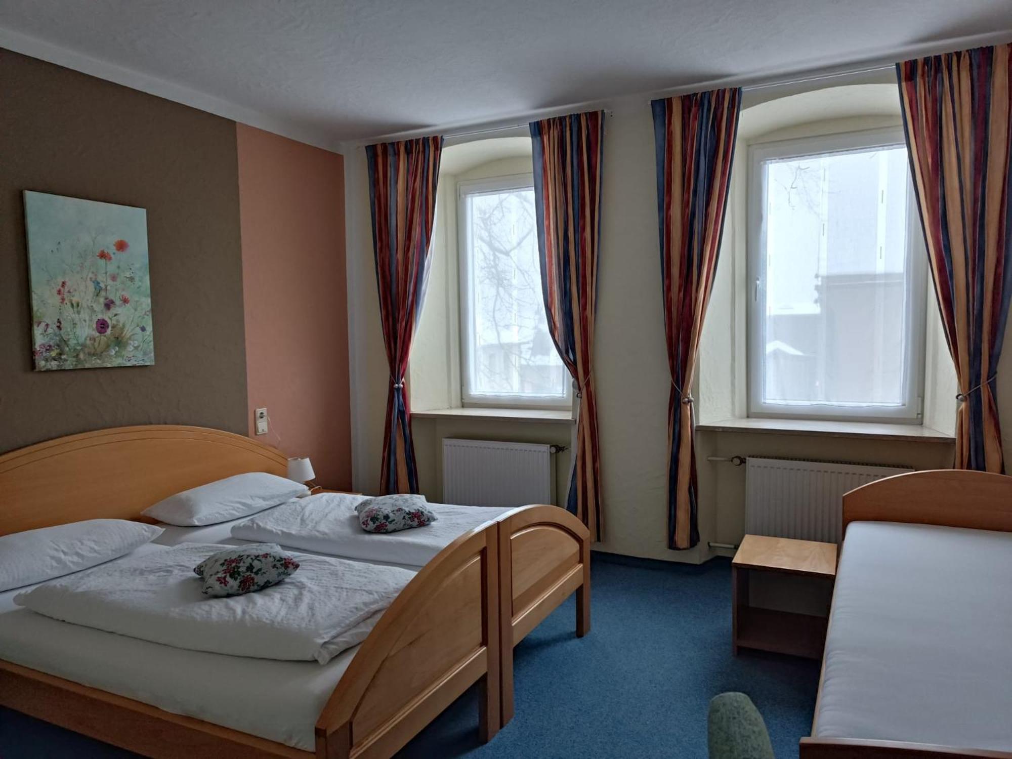 Standard Triple Room photo 3