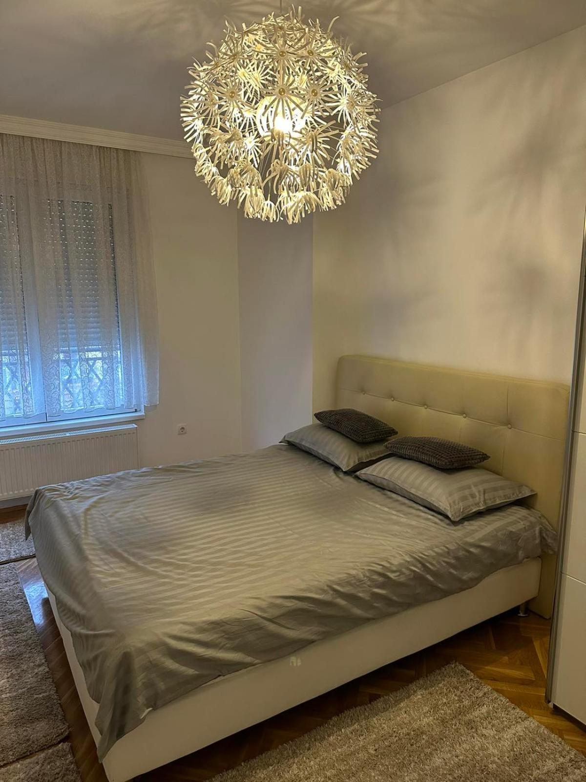 One-Bedroom Apartment photo 3