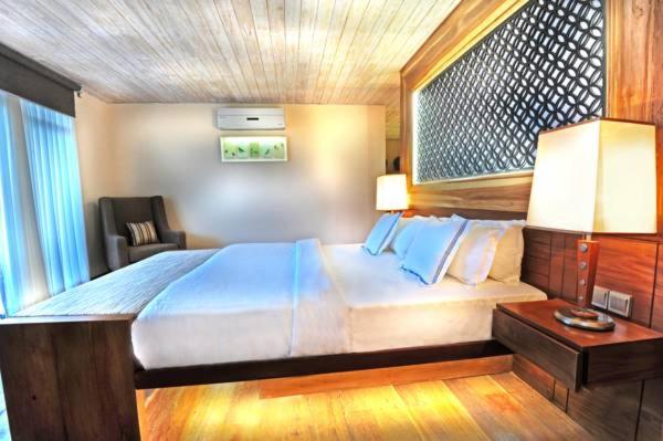Family Room with Sea View