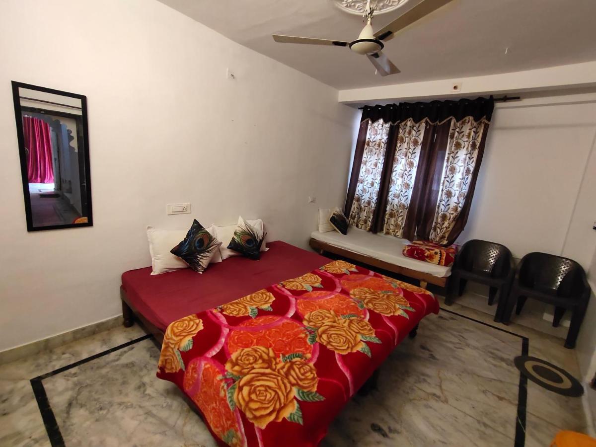 Basic Triple Room photo 2