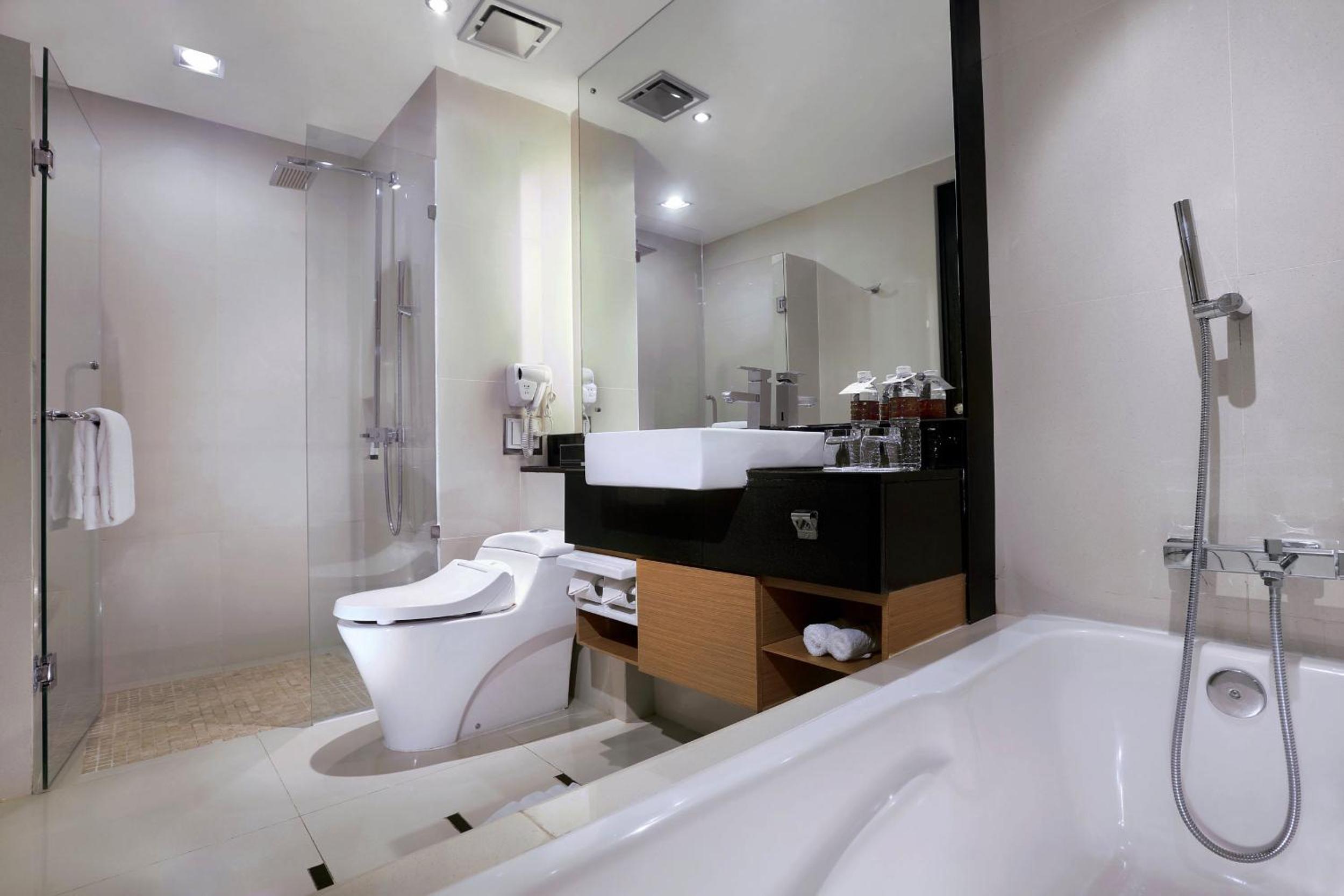 Premier Deluxe Double Room - Photo 3