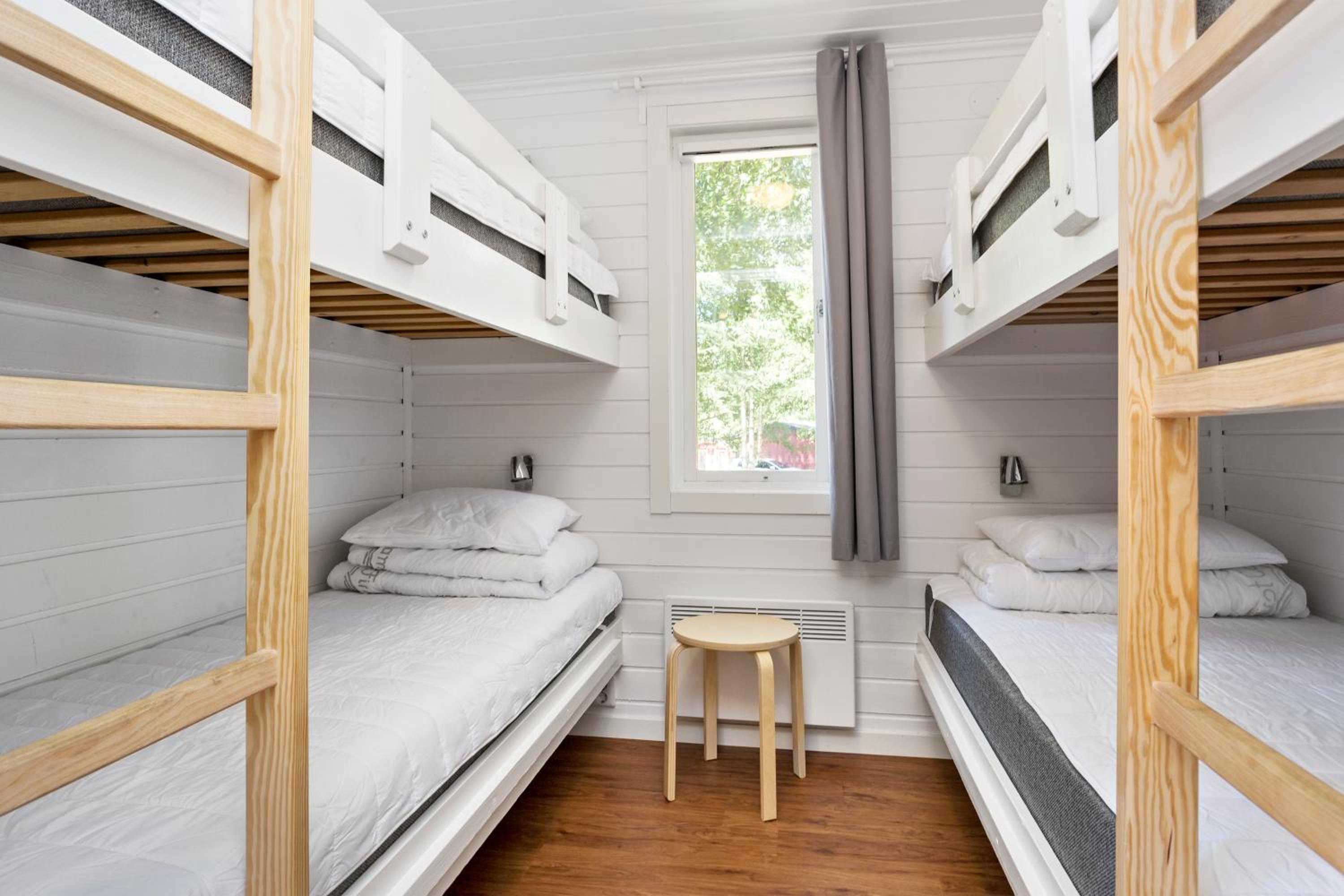 Two-Bedroom Cottage photo 2