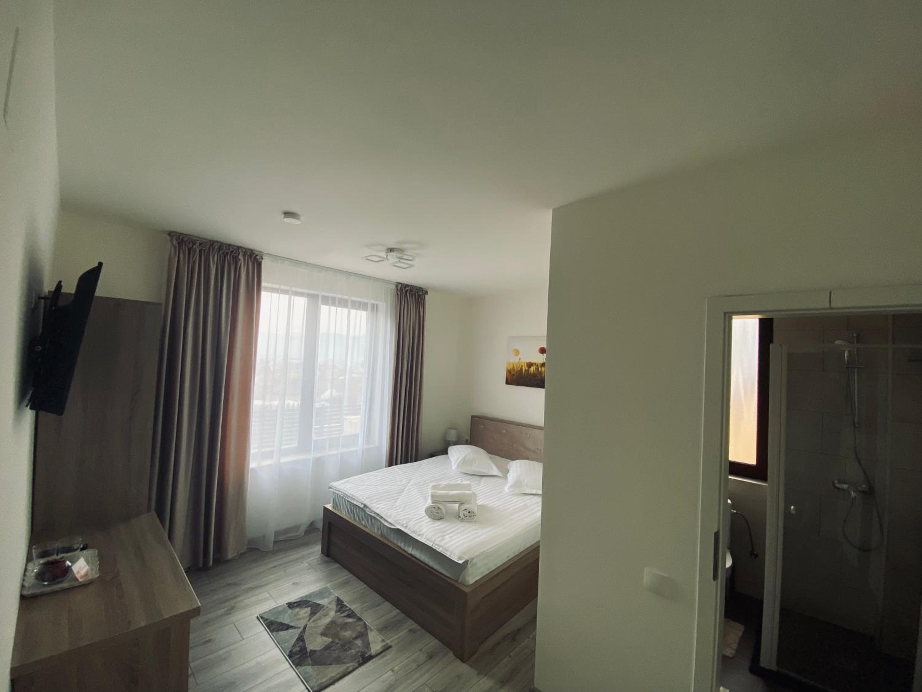 King Room with Mountain View photo 1
