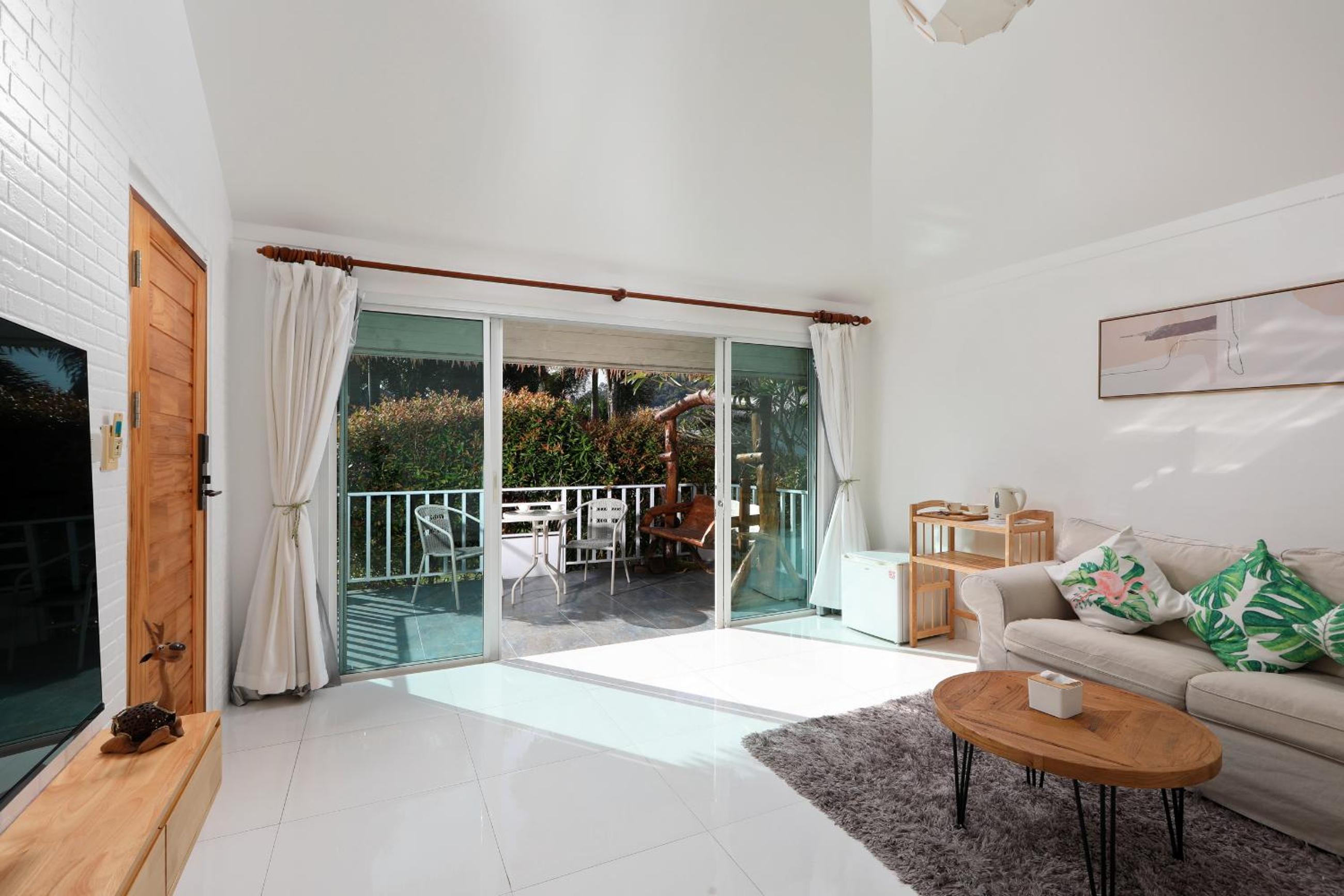 Double Room with Garden View - Photo 6