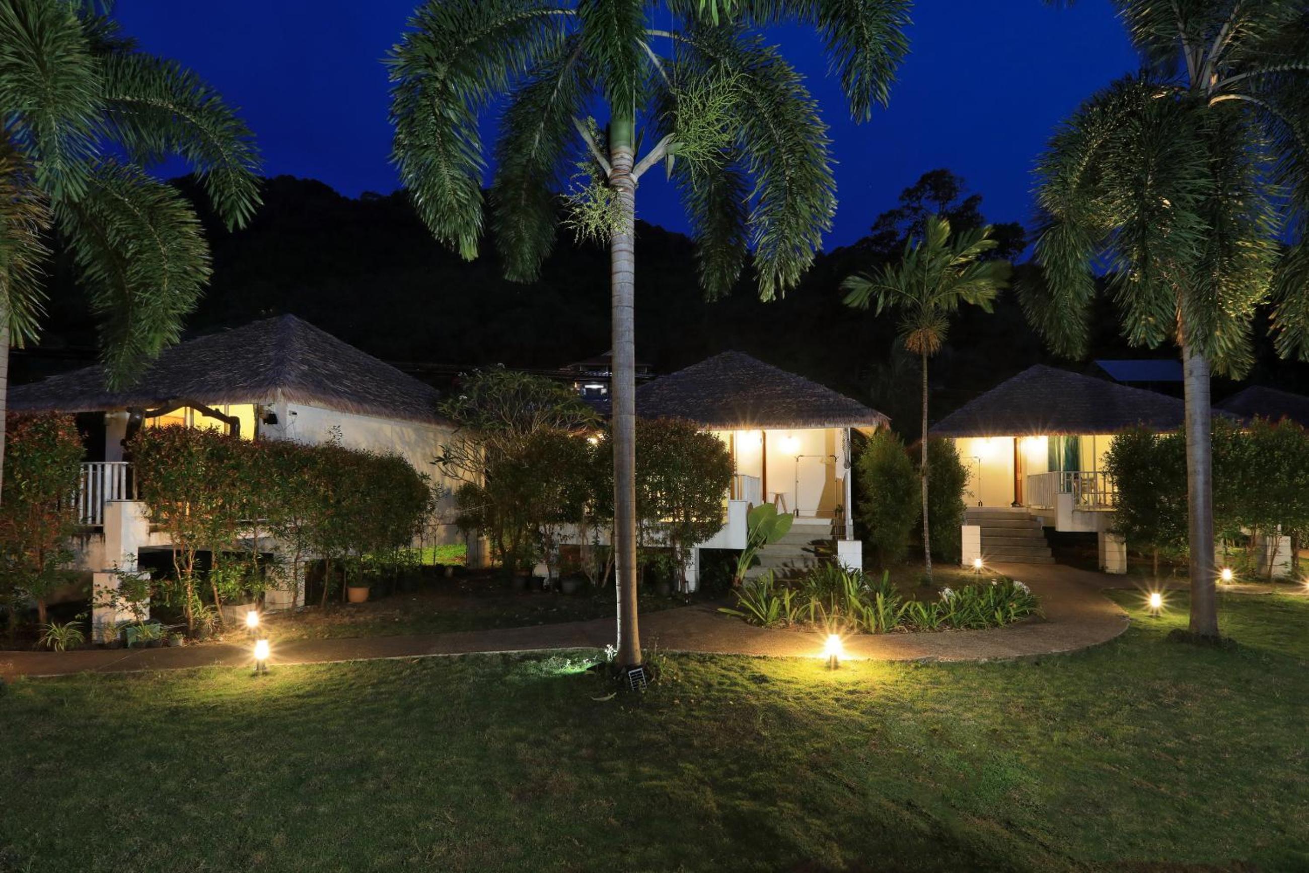 Double Room with Garden View - Photo 16