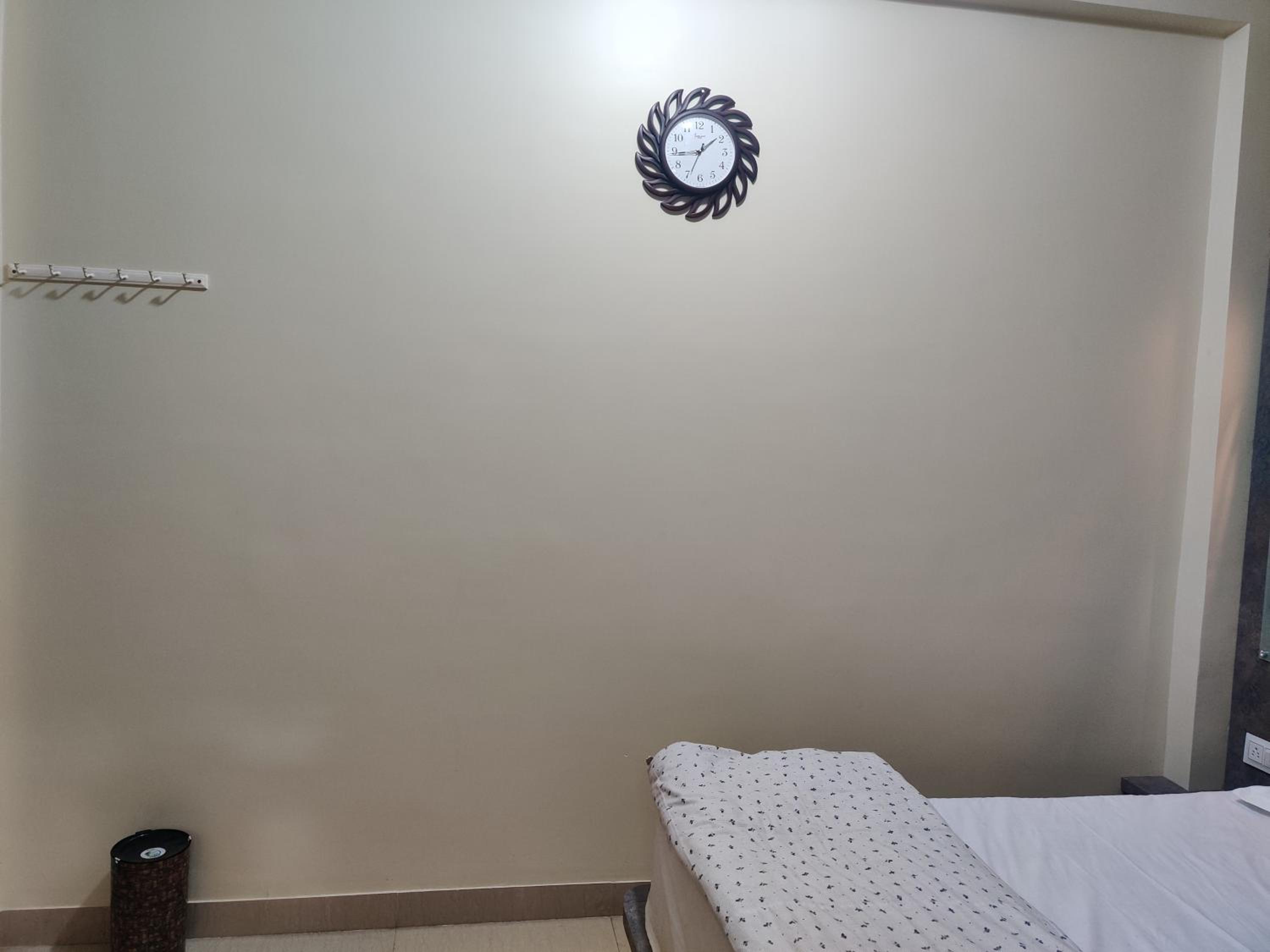 Family Room with Private Bathroom photo 3