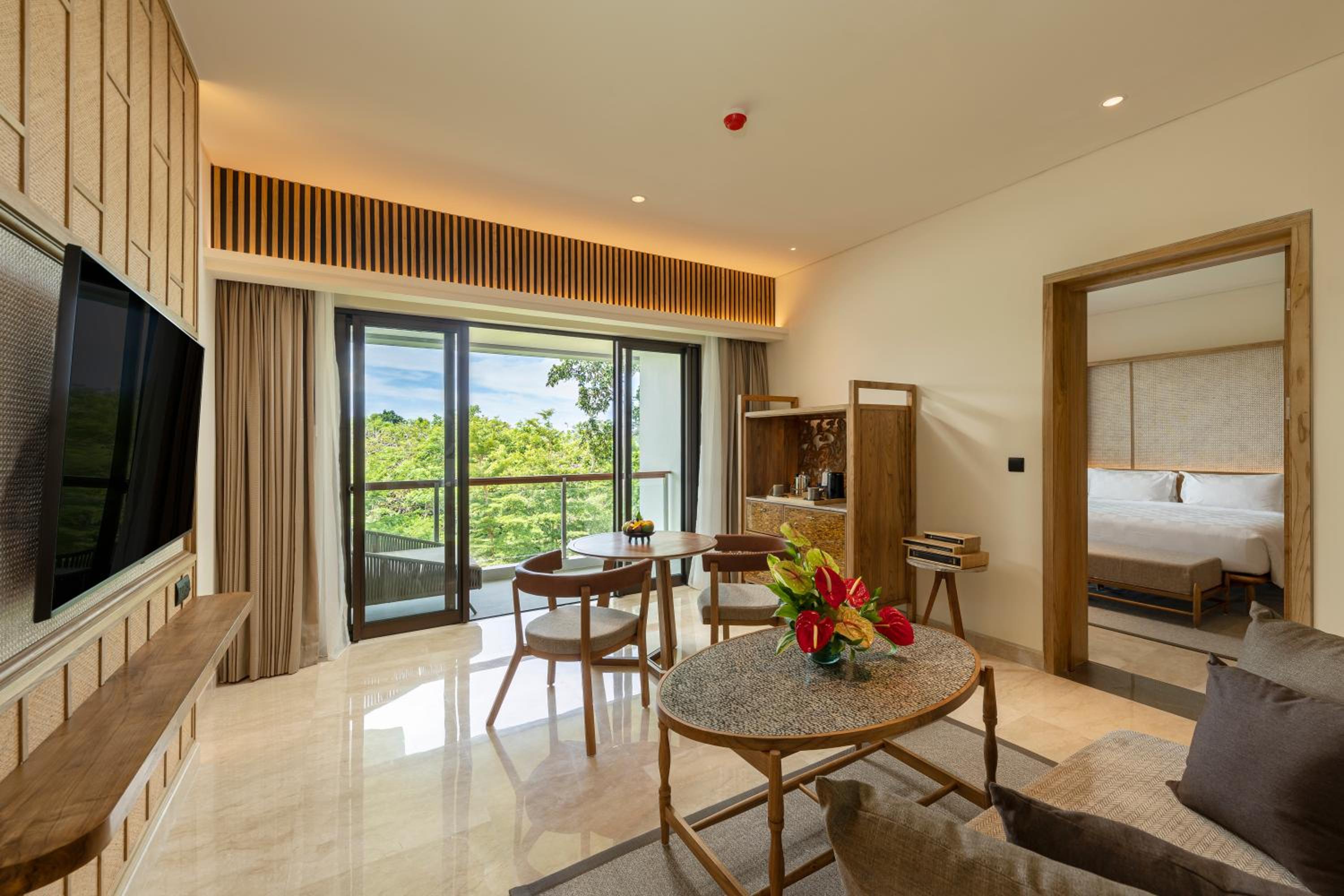 Resort View Suite - Photo 1