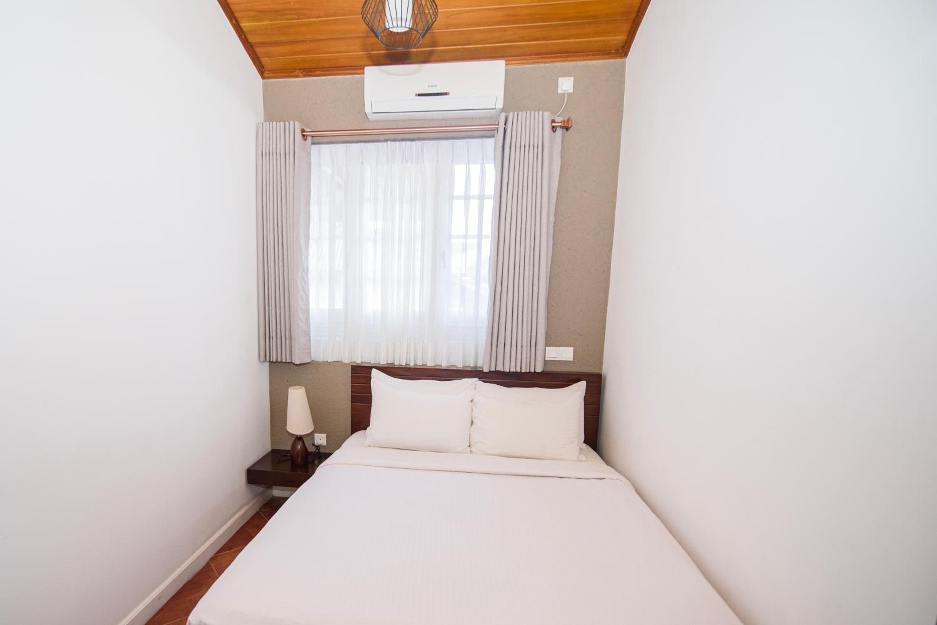 Queen Room photo 3