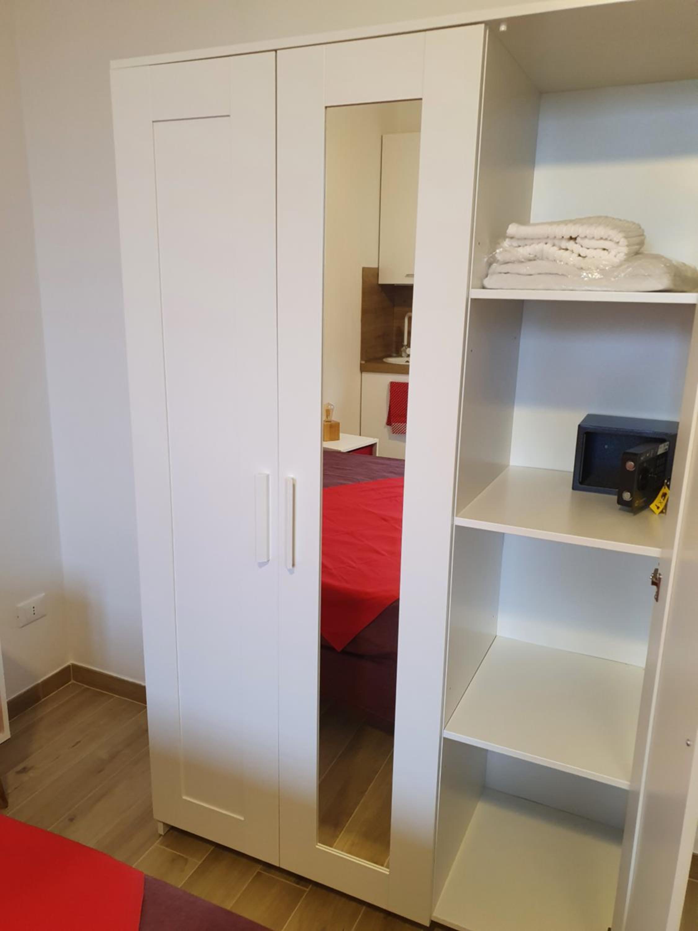 One-Bedroom House photo 1