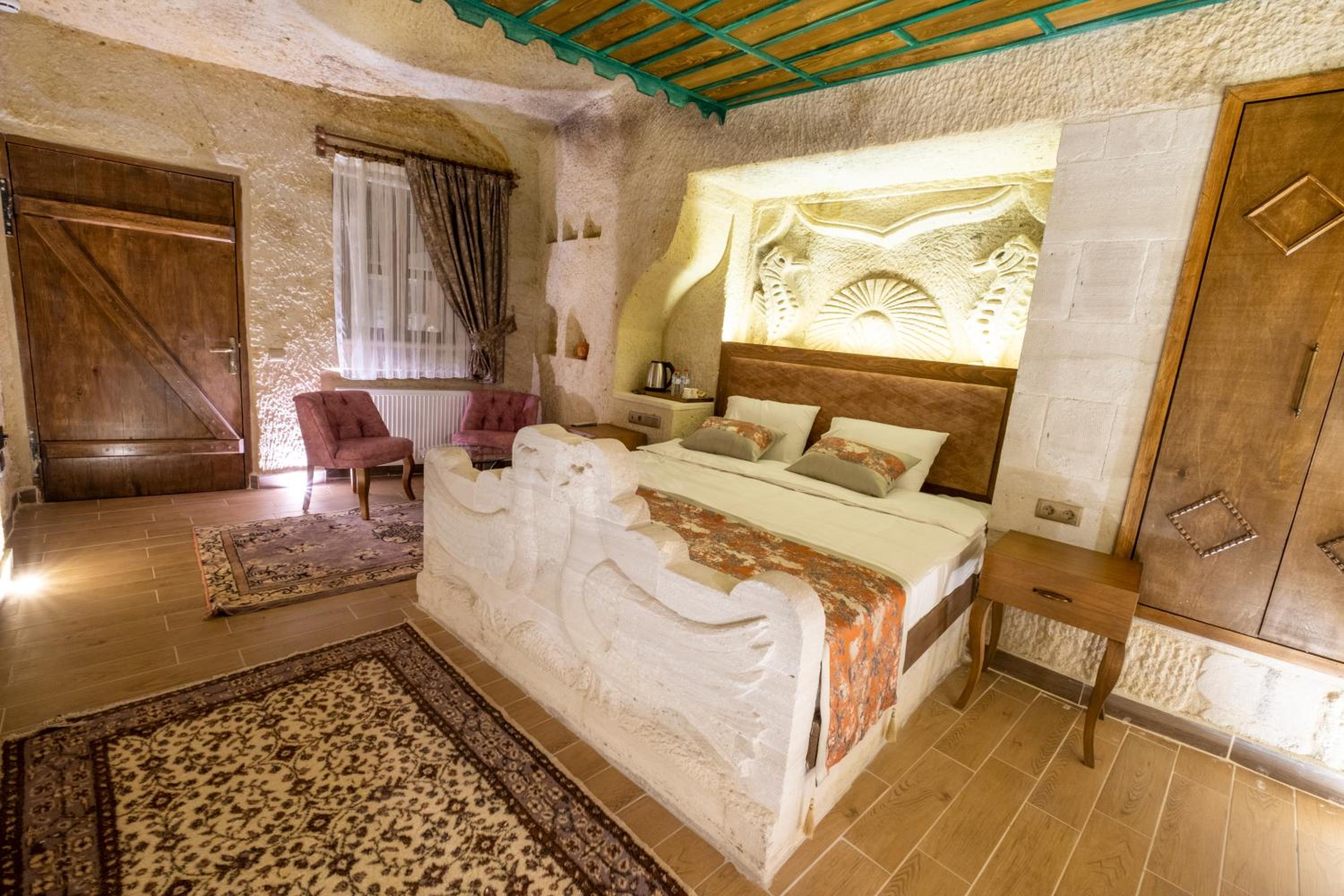Deluxe Junior Suite - Photo 4