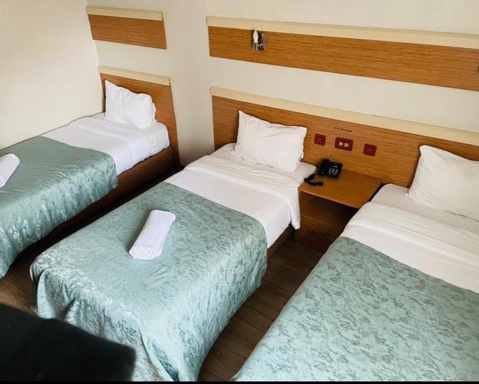 Standard Twin Room photo 3