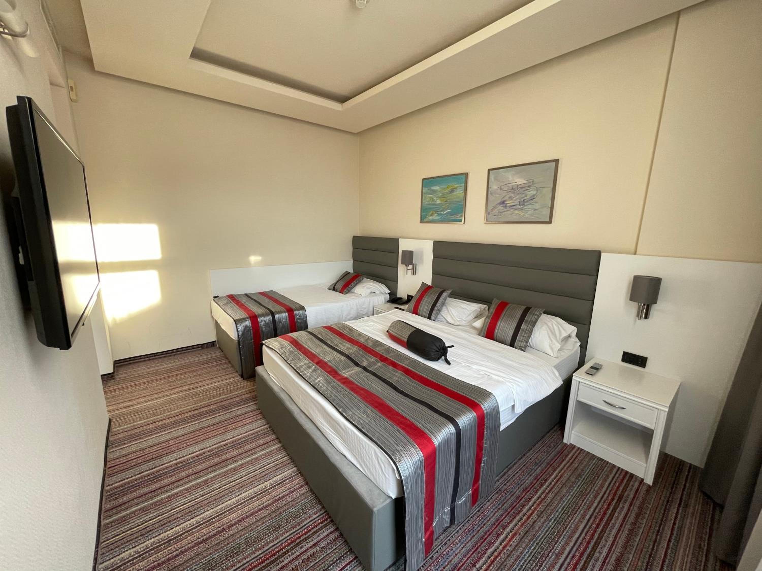 Superior Triple Room photo 1