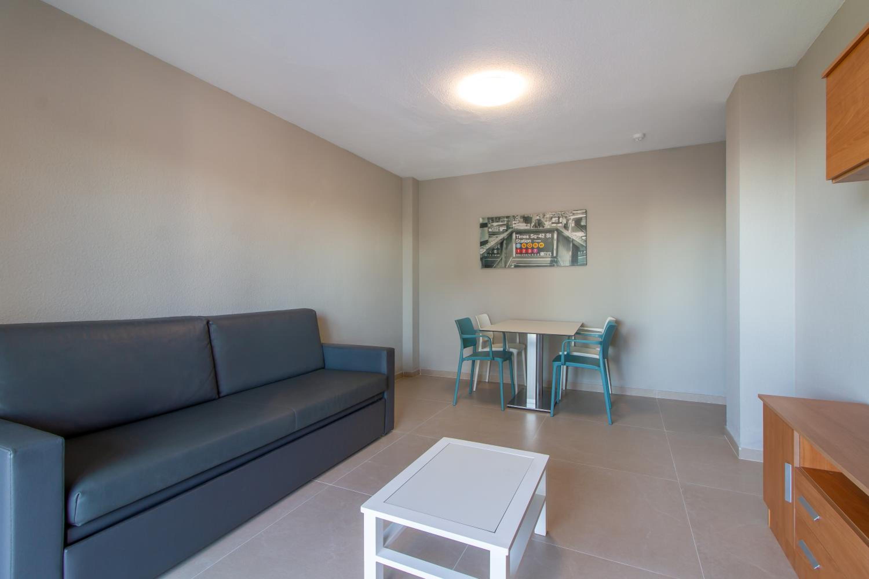 Apartamento de dos habitaciones (4-6 adultos)