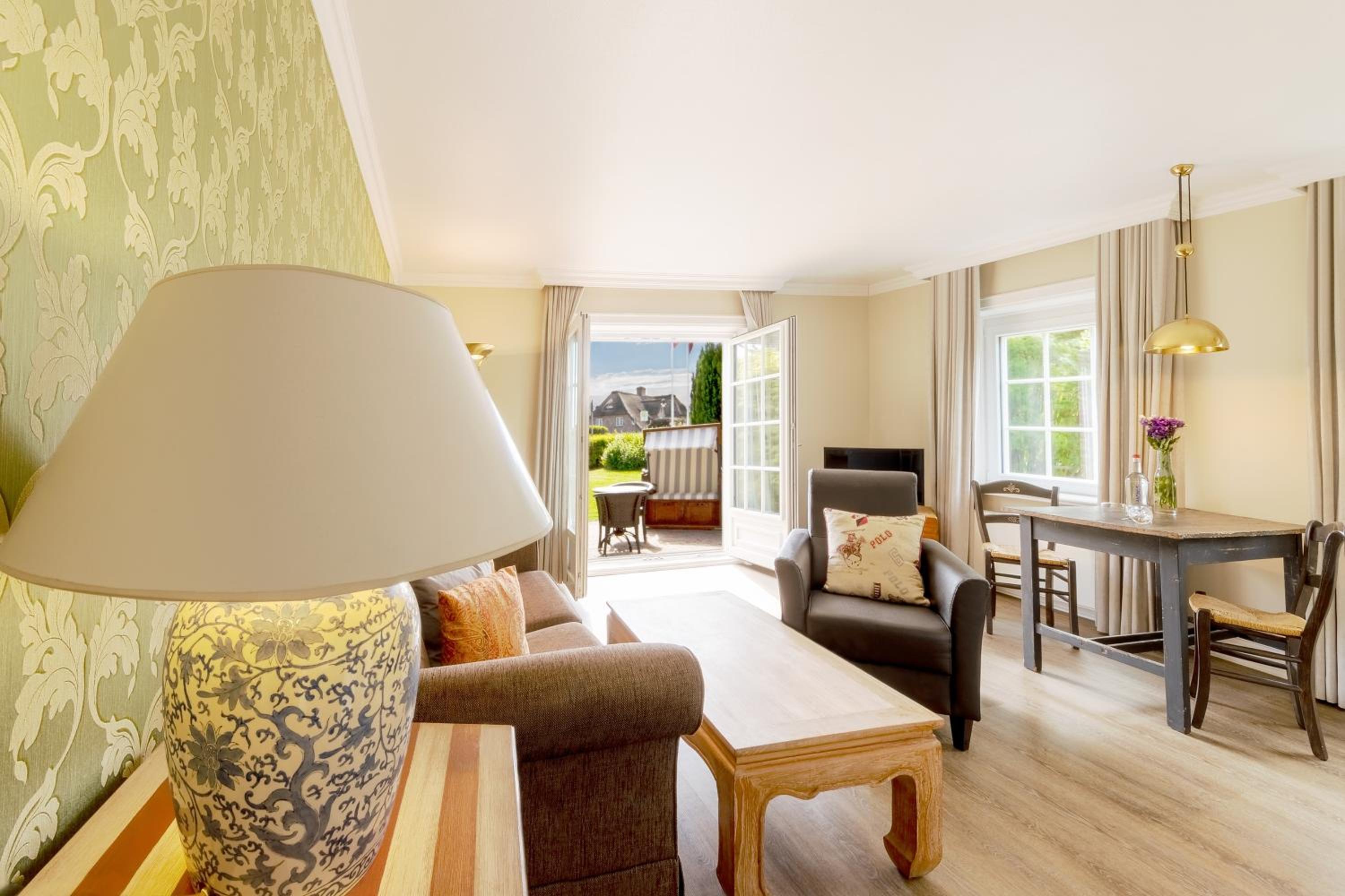 Deluxe Suite photo 1