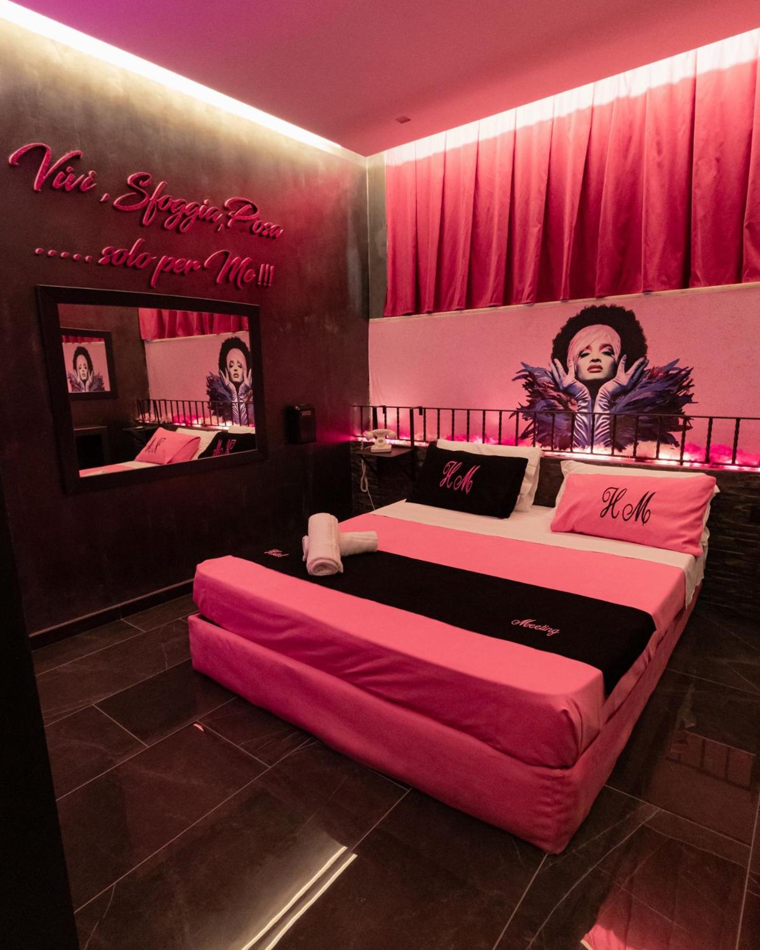 Deluxe Room - Photo 1