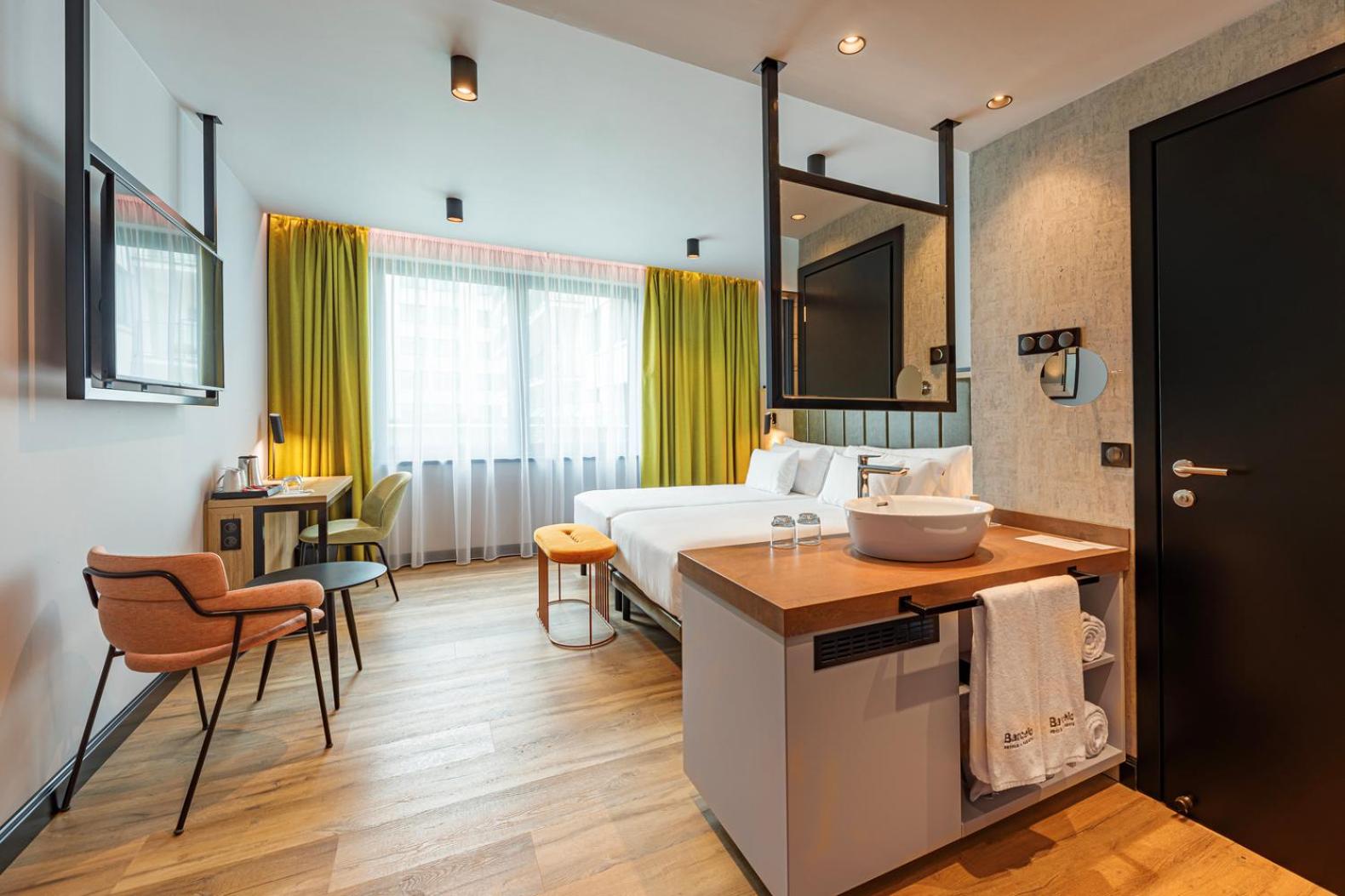 Superior Double or Twin Room - Photo 10
