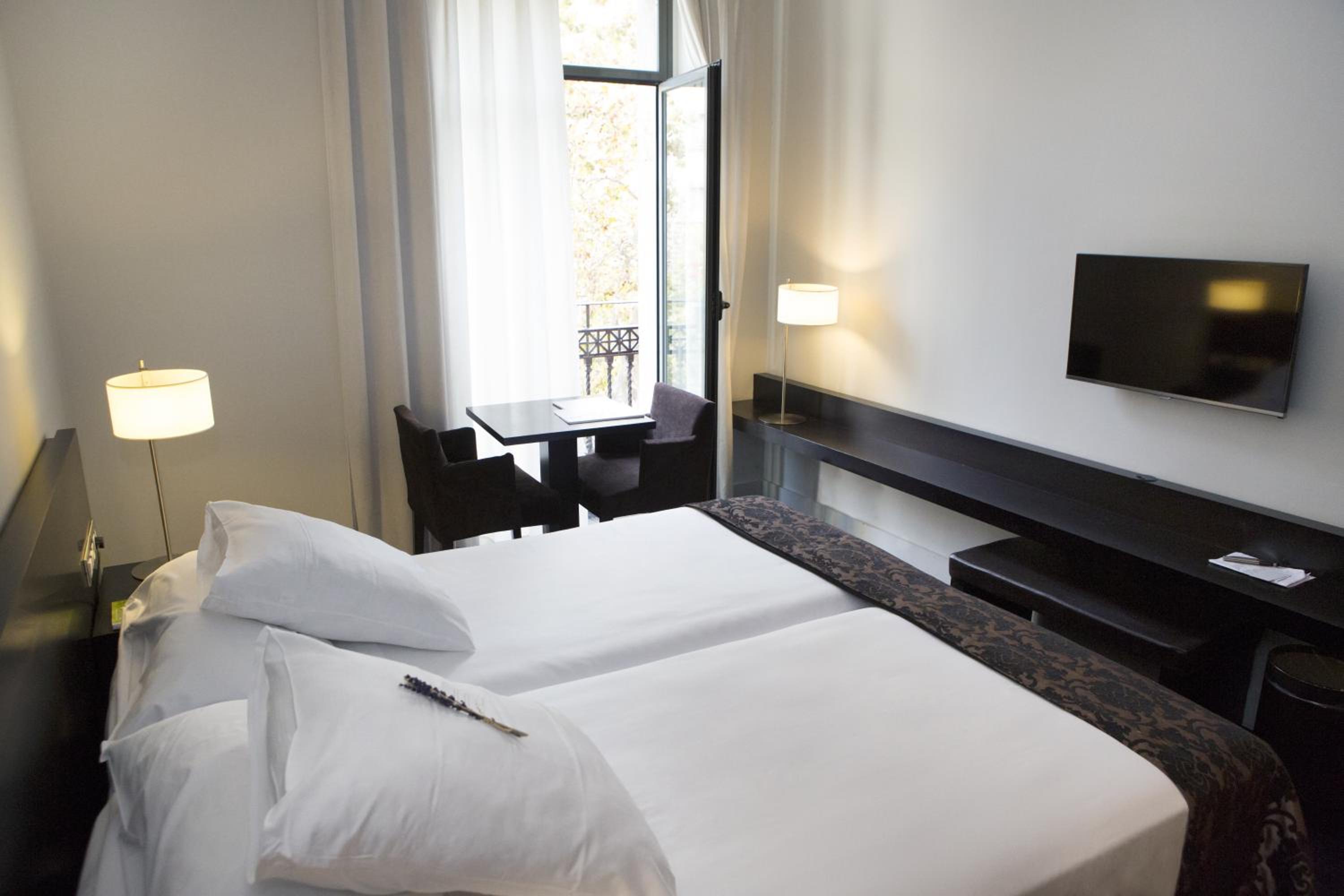 Dreamer Double or Twin Room - Photo 7