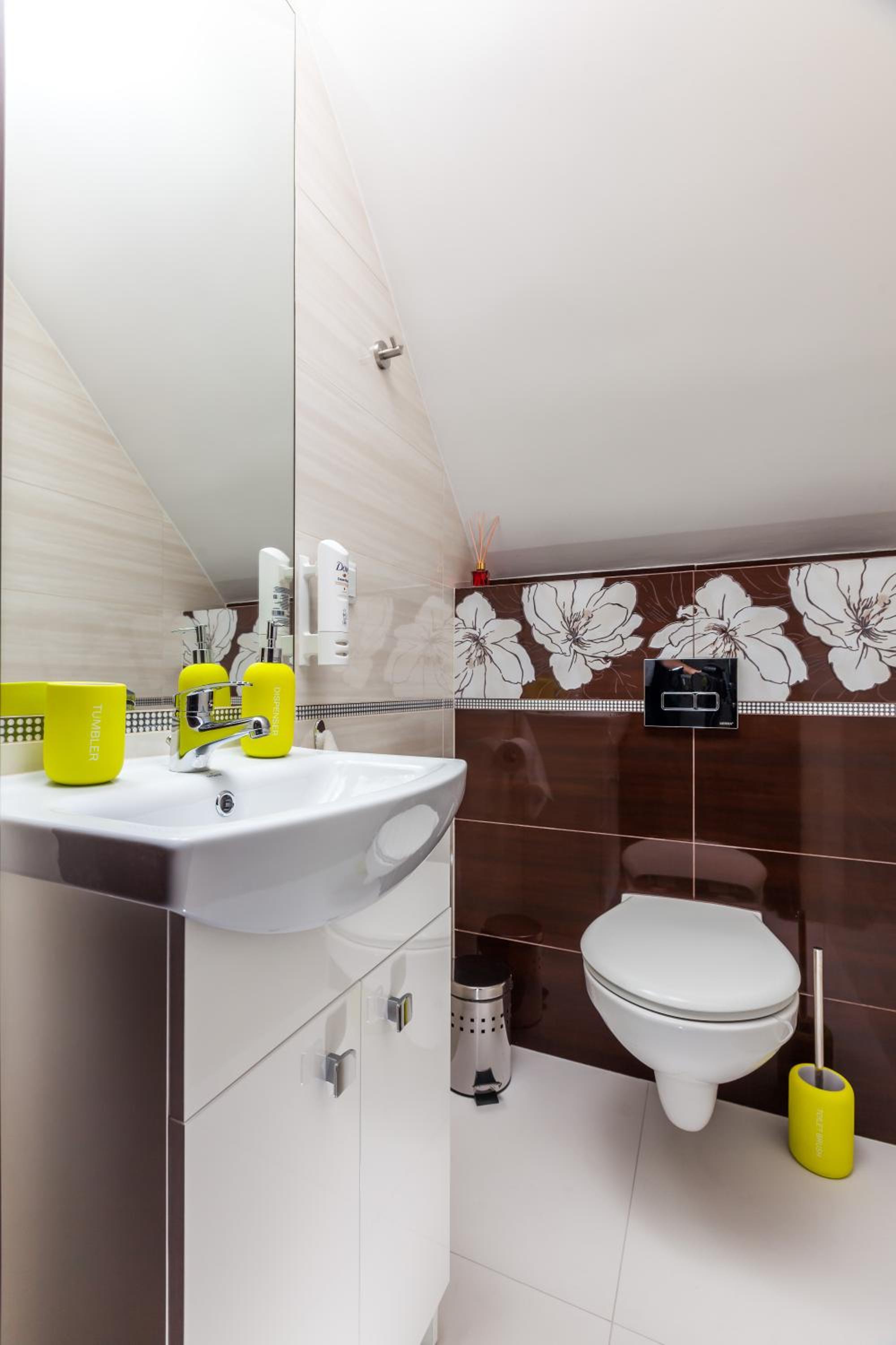 Double Room with Shared Bathroom photo 2