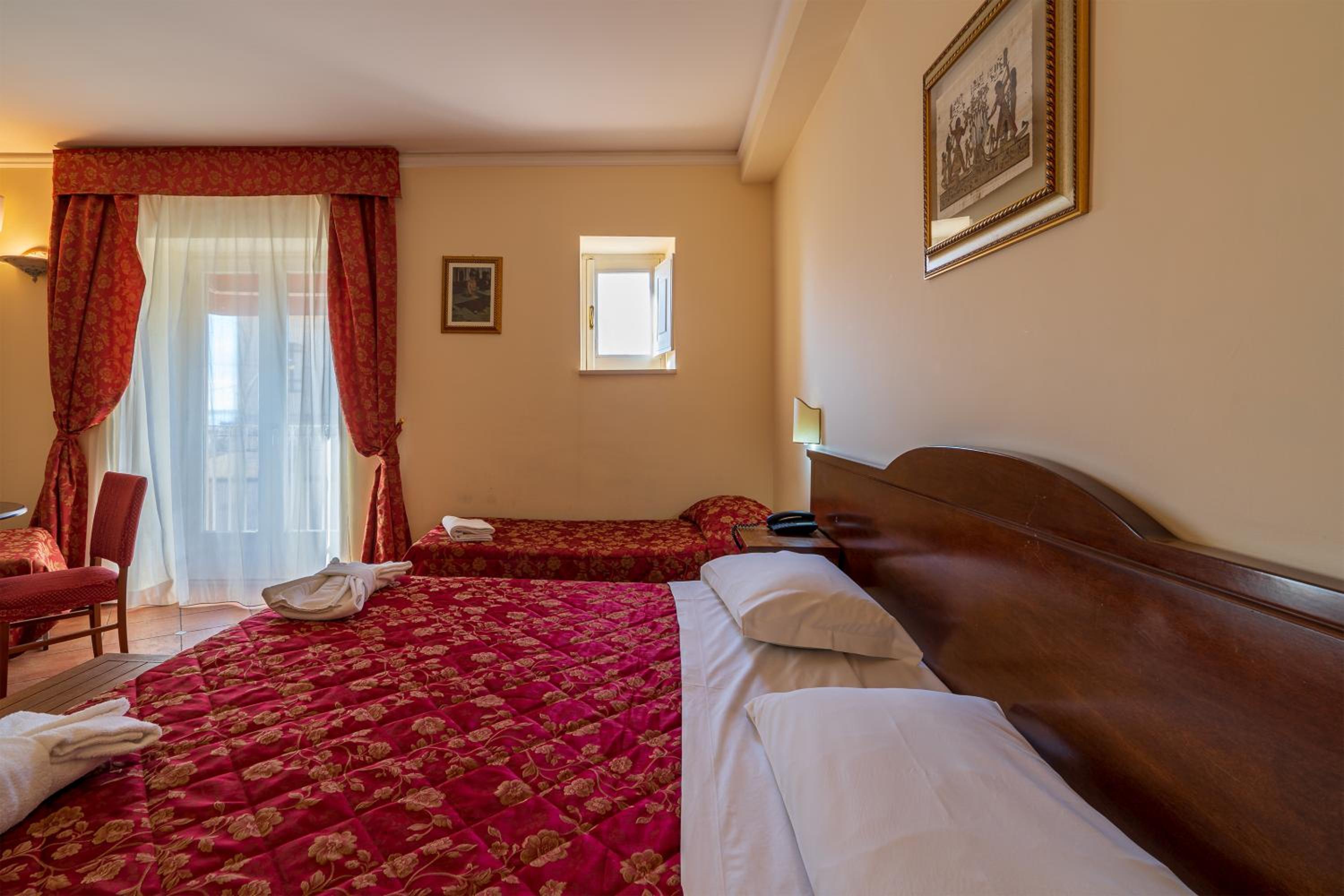 Superior Triple Room - Photo 6