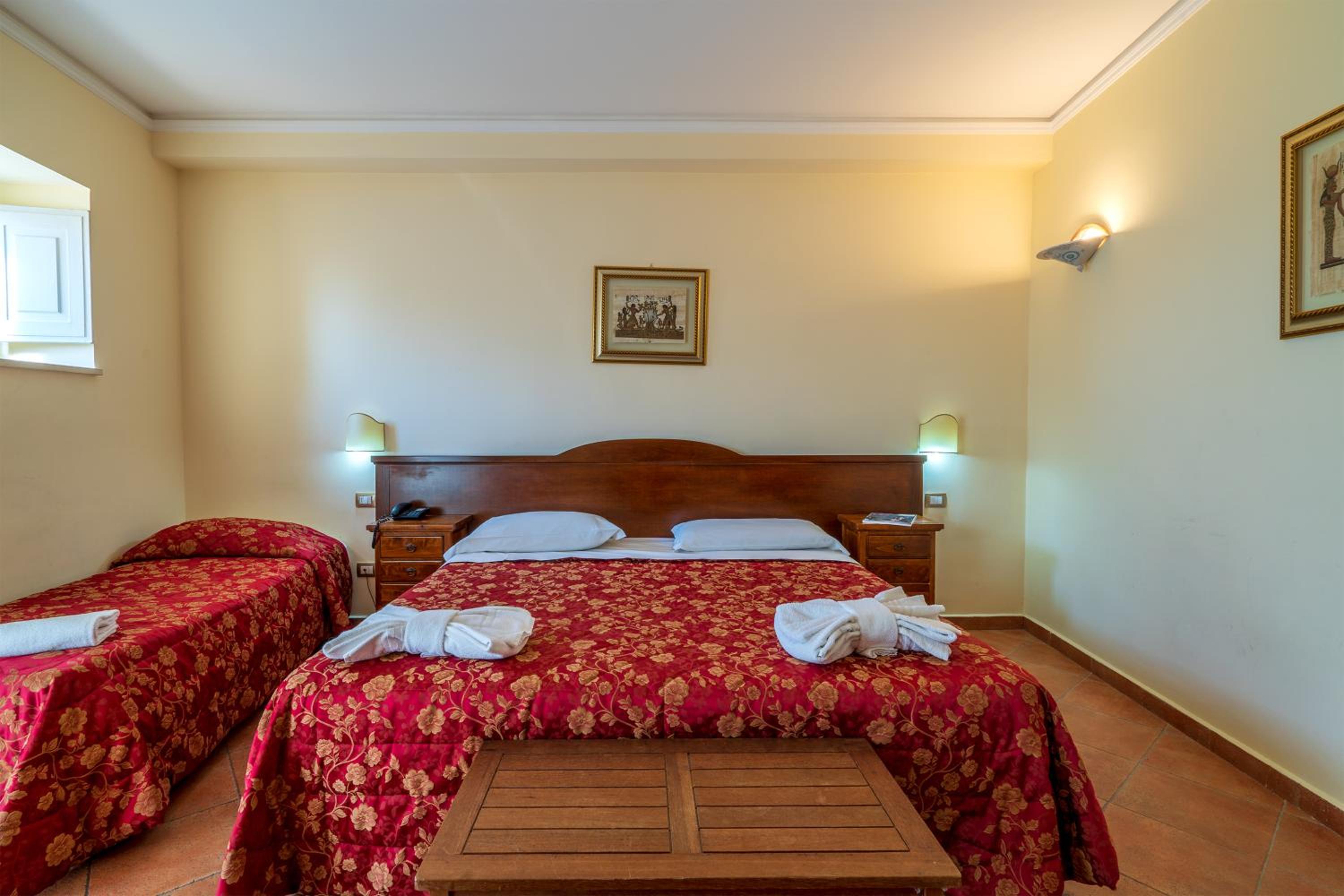 Superior Triple Room - Photo 1