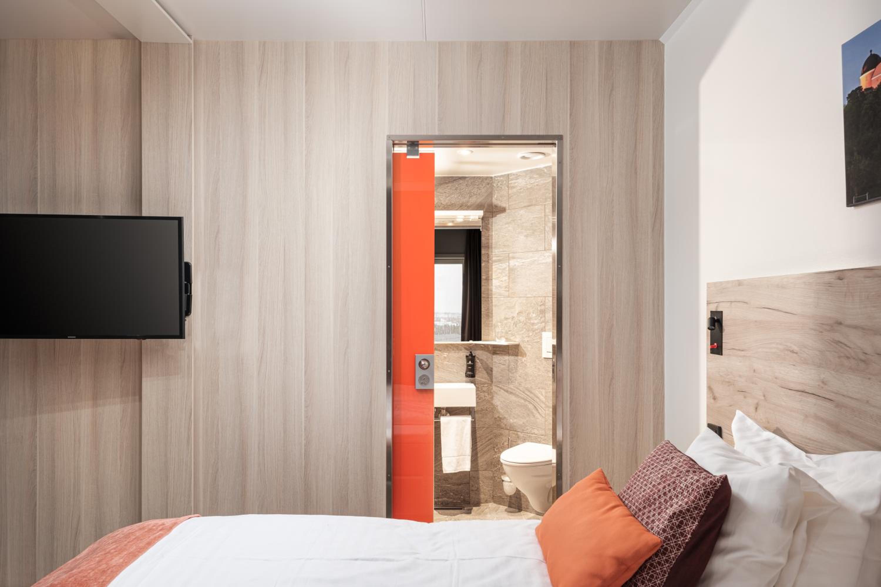 Deluxe Double Room photo 2