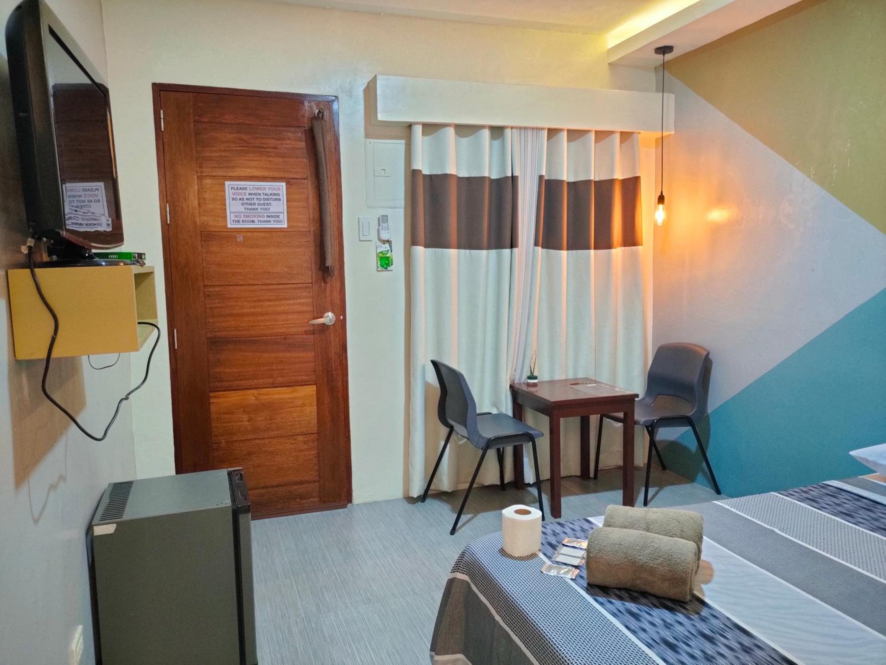 Standard Double or Twin Room photo 3