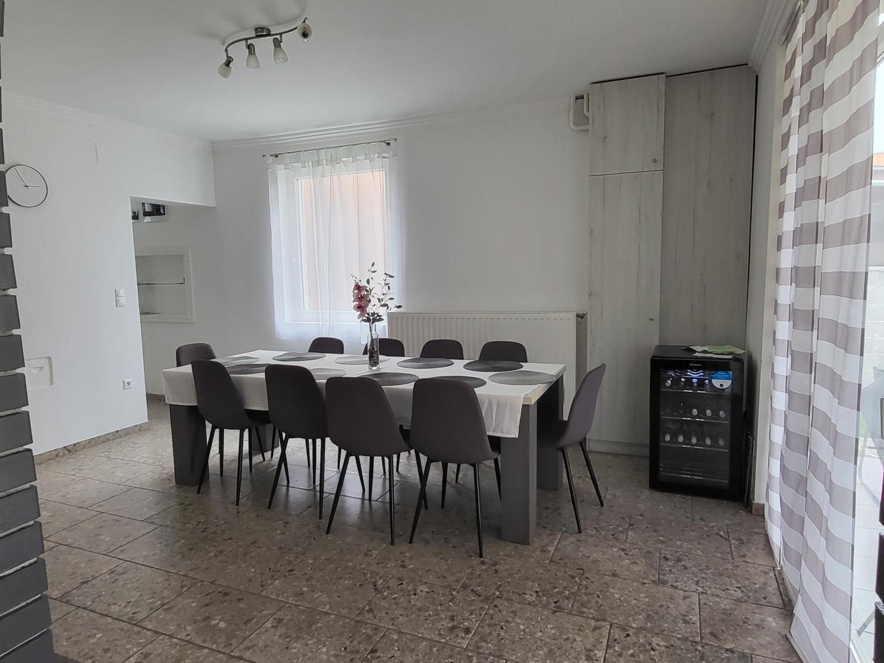 Apartment - Photo 3