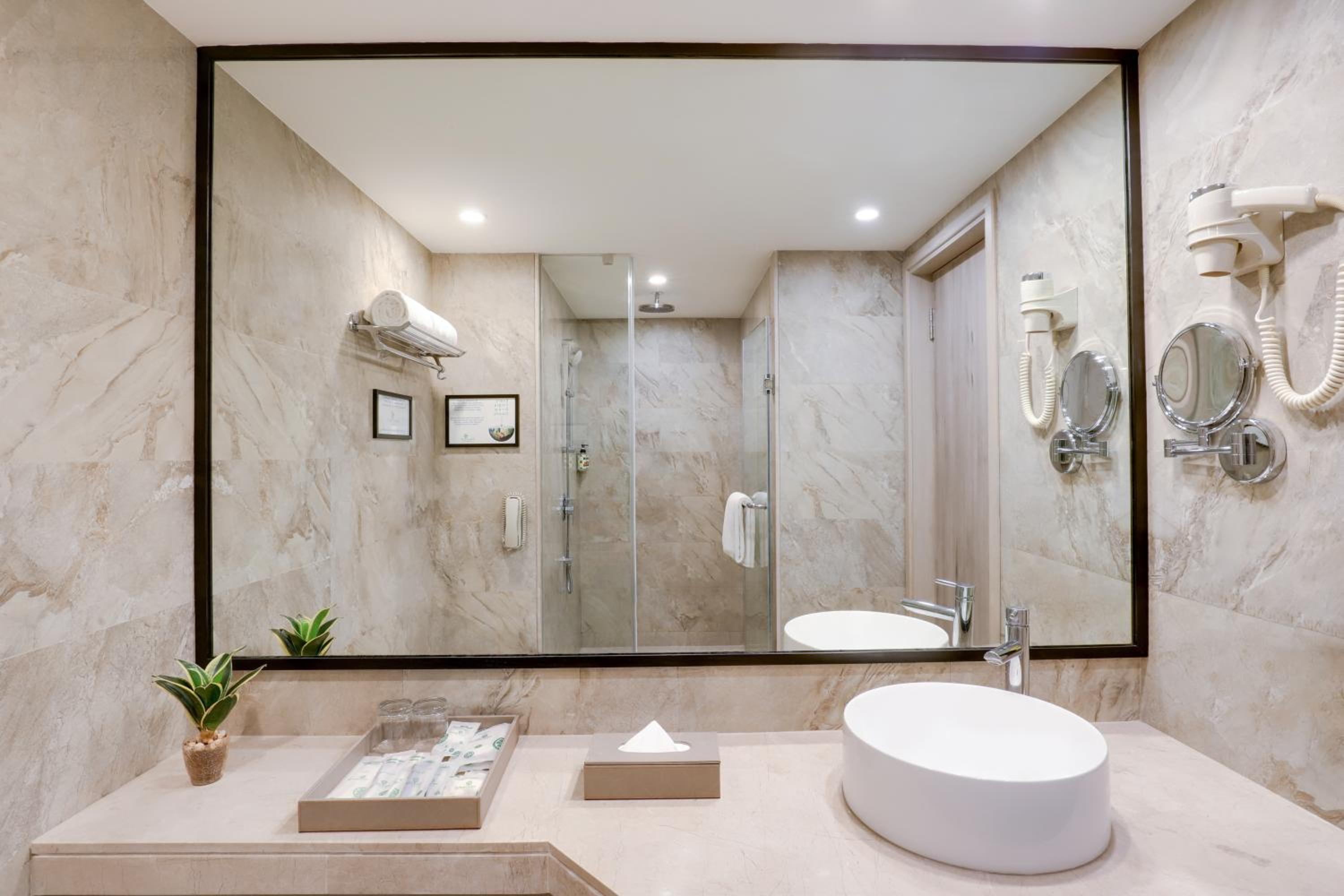Studio Suite - Photo 5