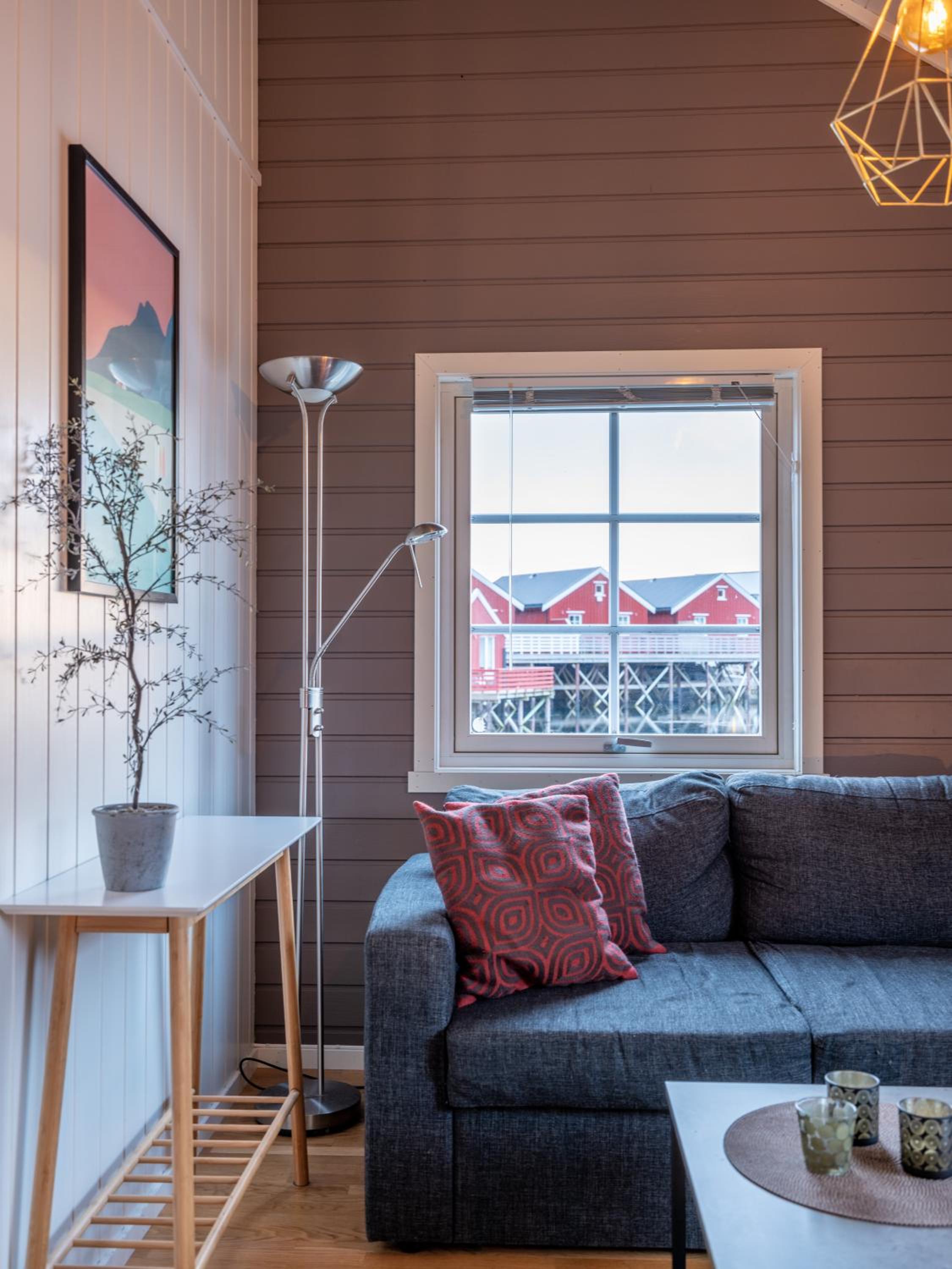 One-Bedroom House photo 1