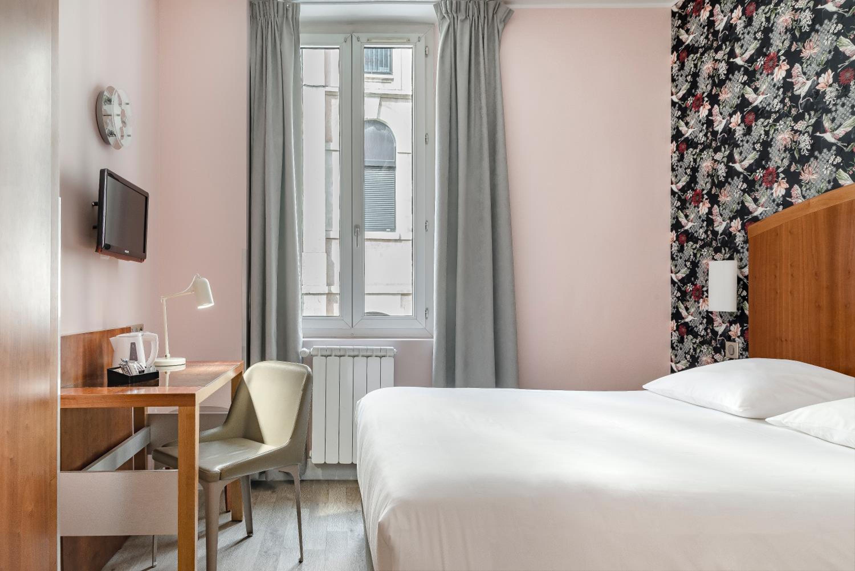 Classic Double Room - Photo 1