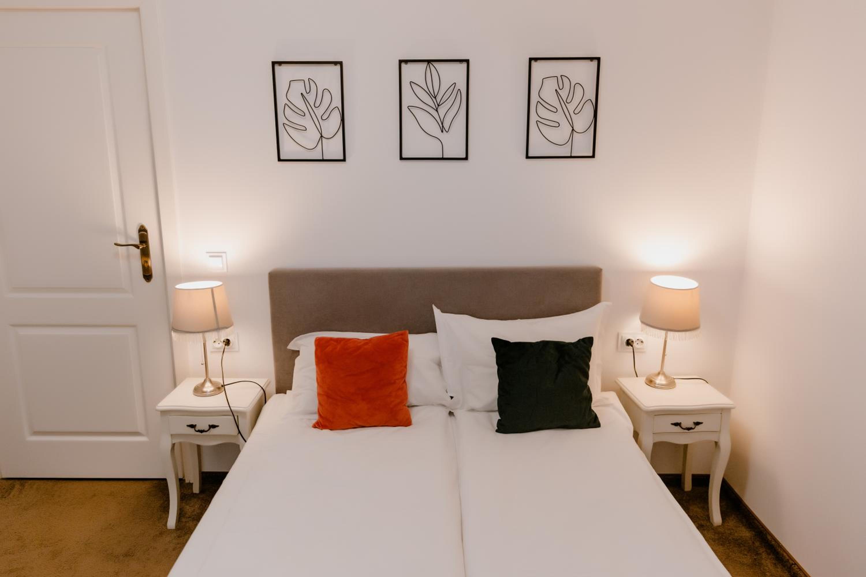 Deluxe Double Room with Castle View - Photo 1