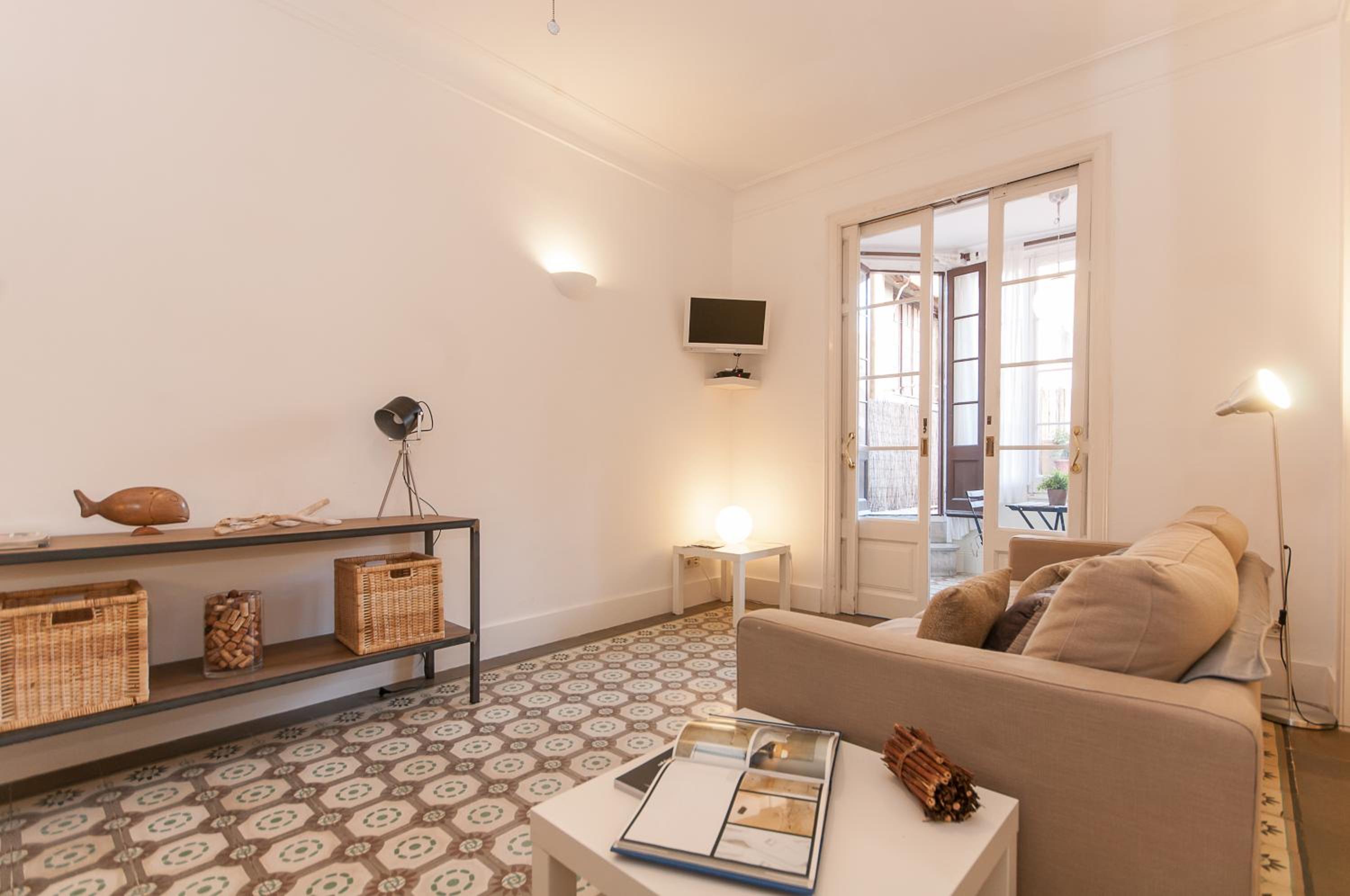 Two-Bedroom Apartment with Terrace - Comte Borrell, 41 photo 2