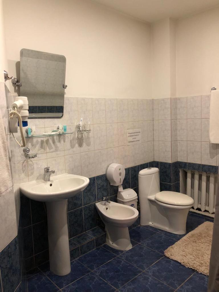 Suite - Photo 2